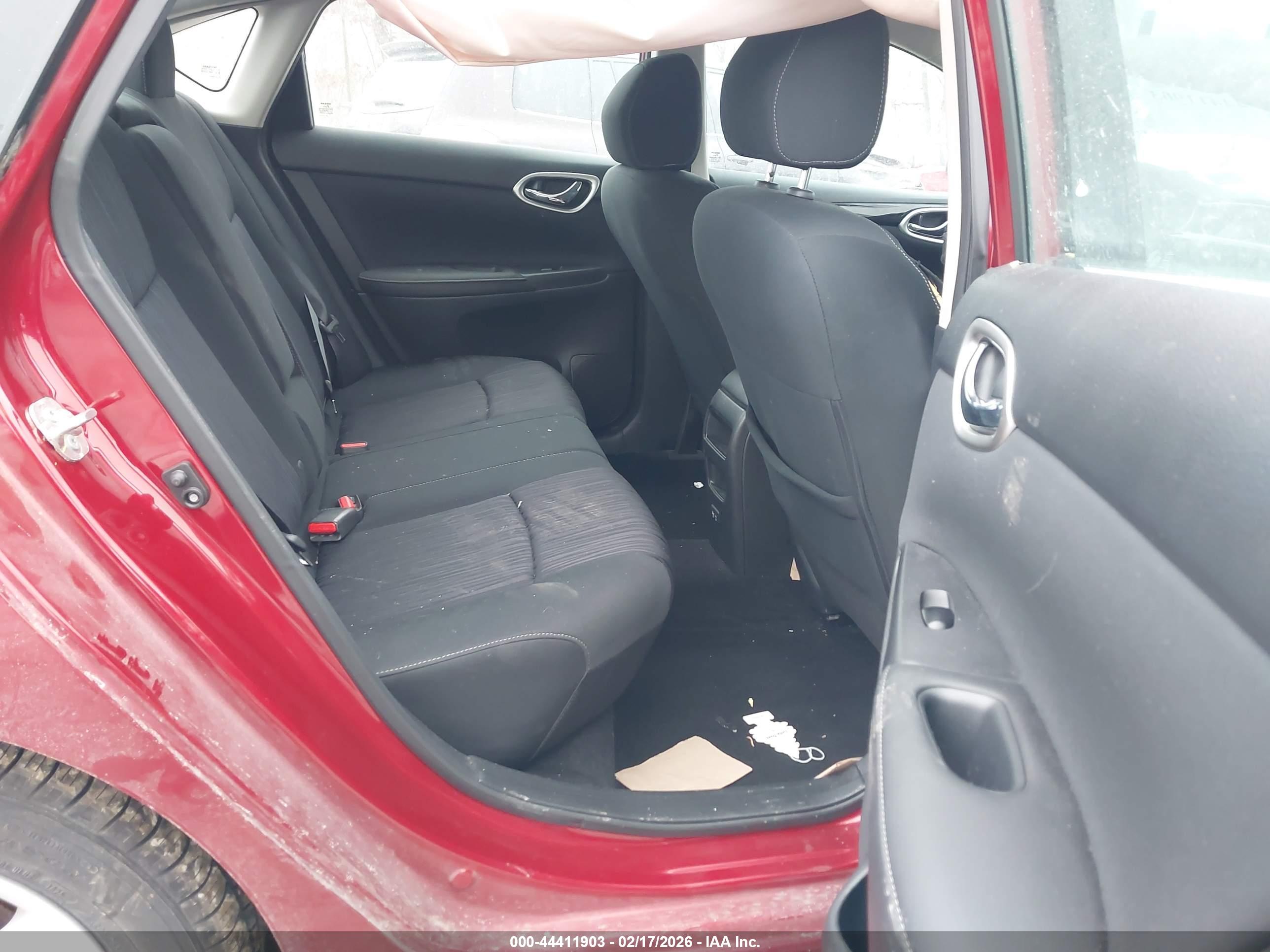 NISSAN SENTRA image 8