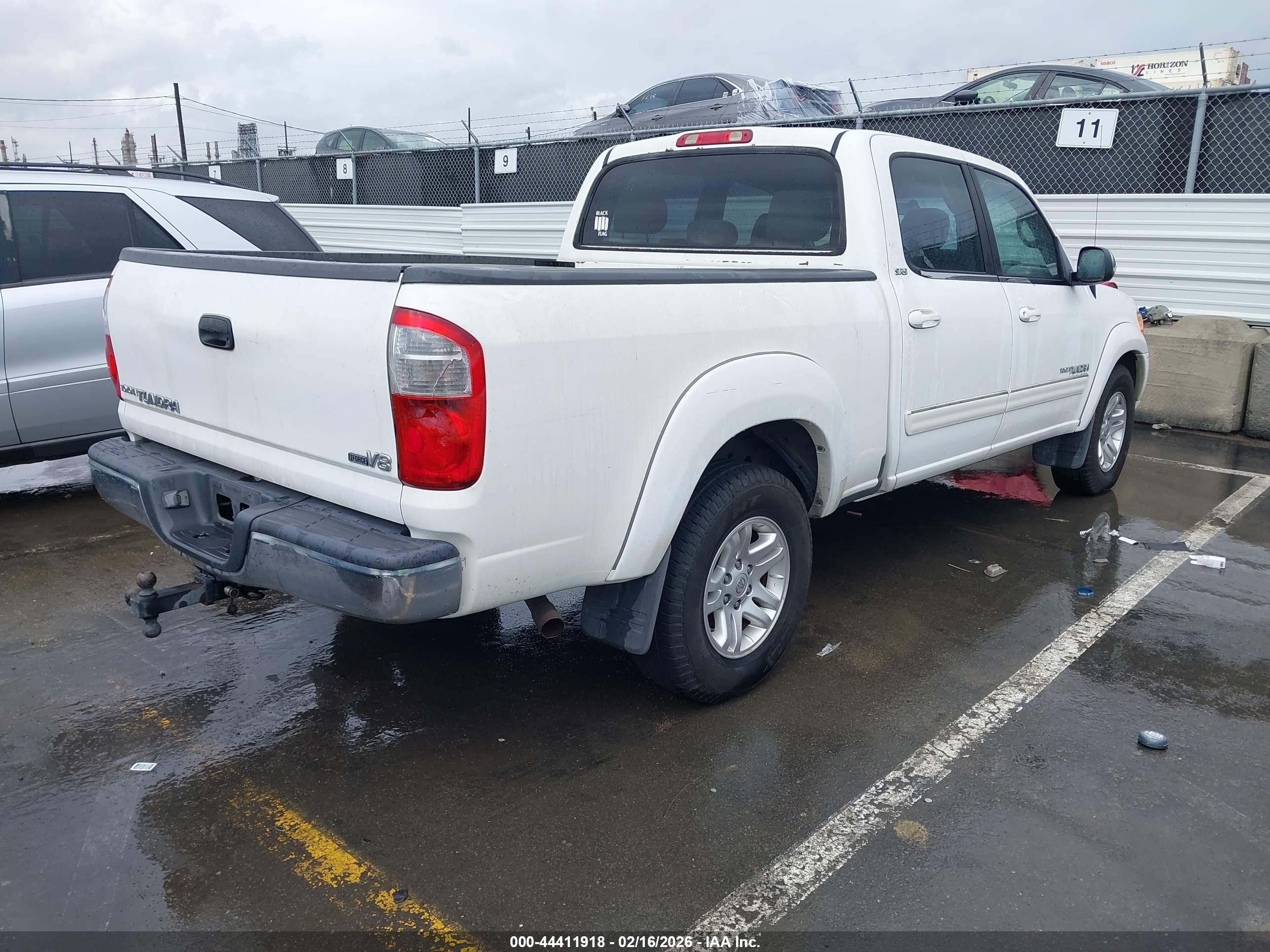 TOYOTA TUNDRA image 4