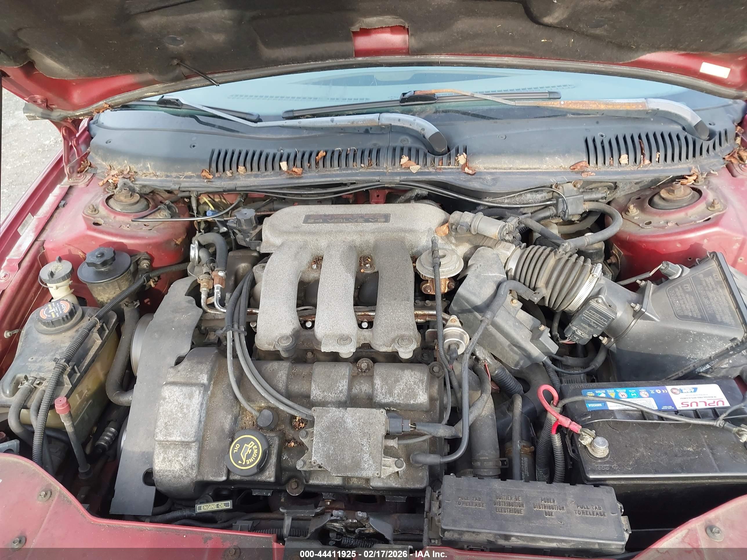 FORD TAURUS image 10
