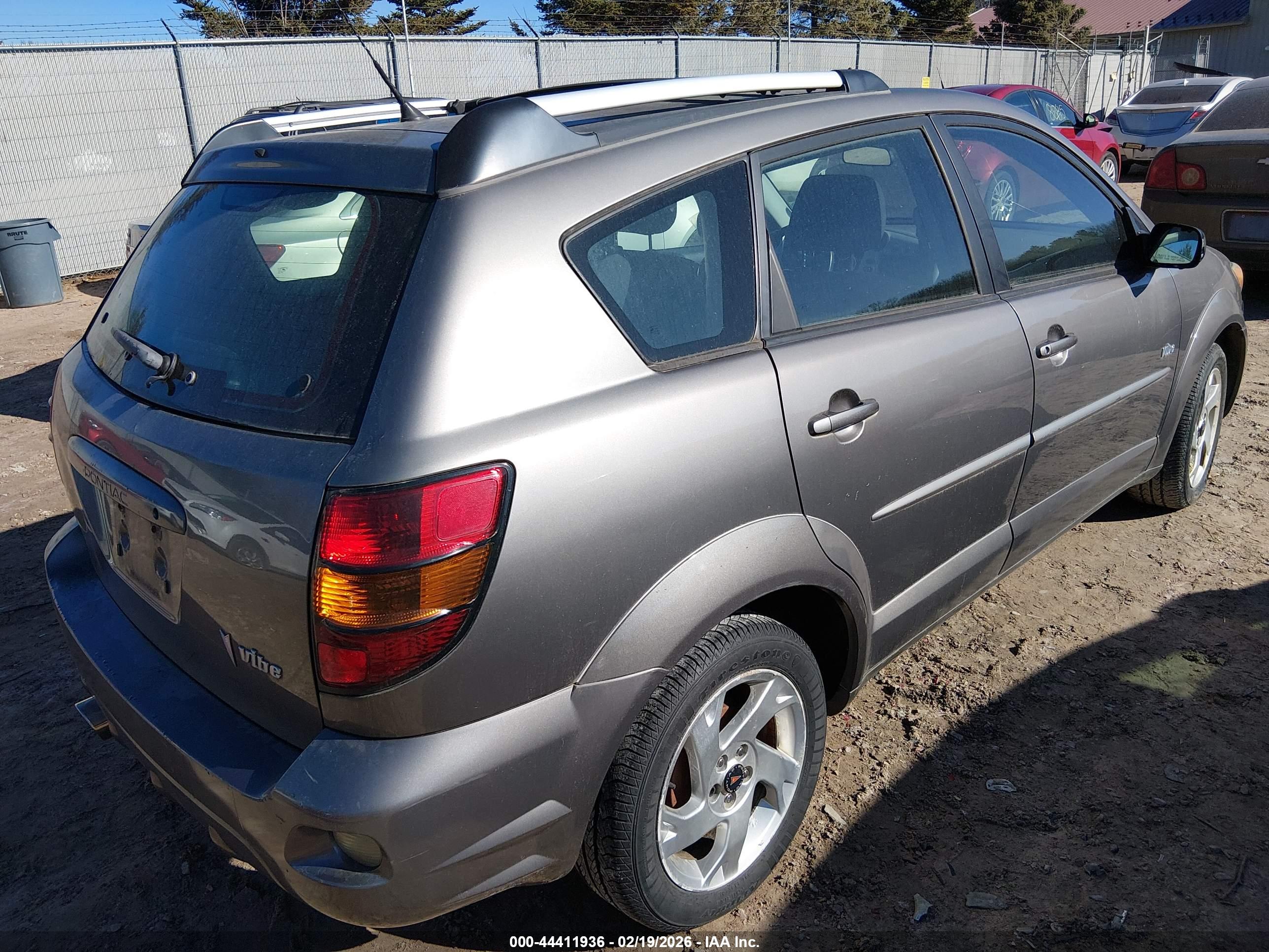 PONTIAC VIBE image 4