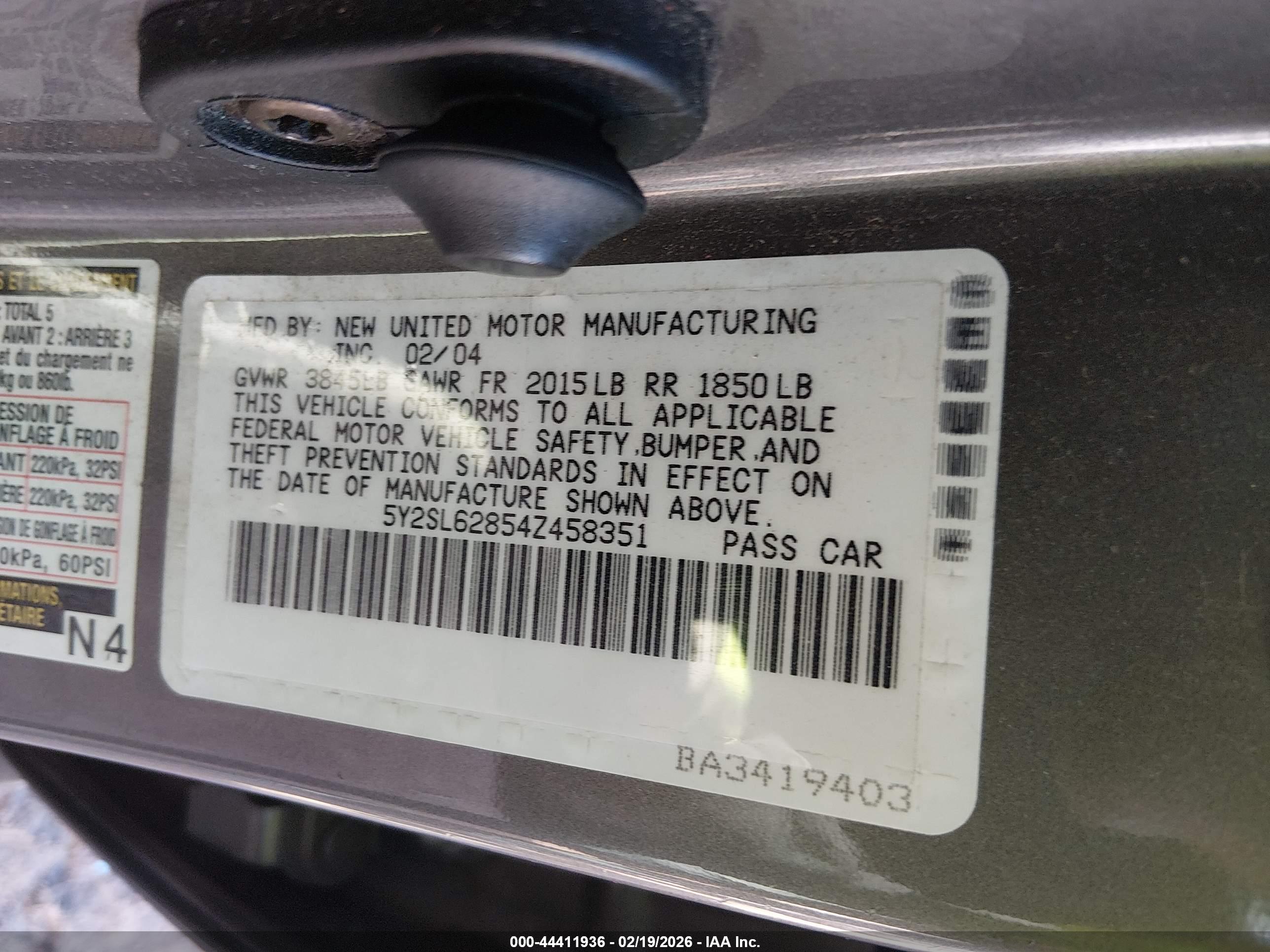 PONTIAC VIBE image 9