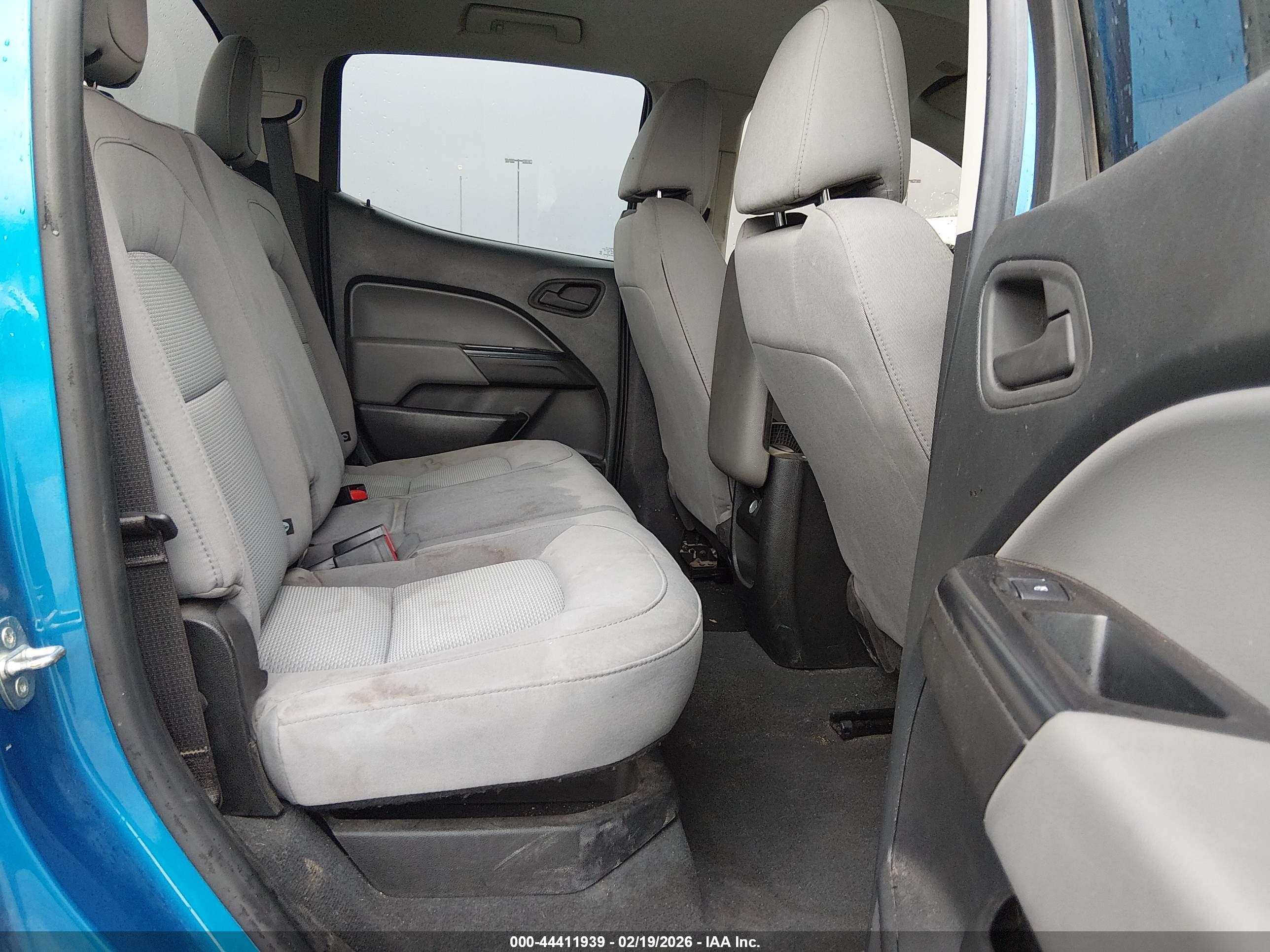 CHEVROLET COLORADO image 8