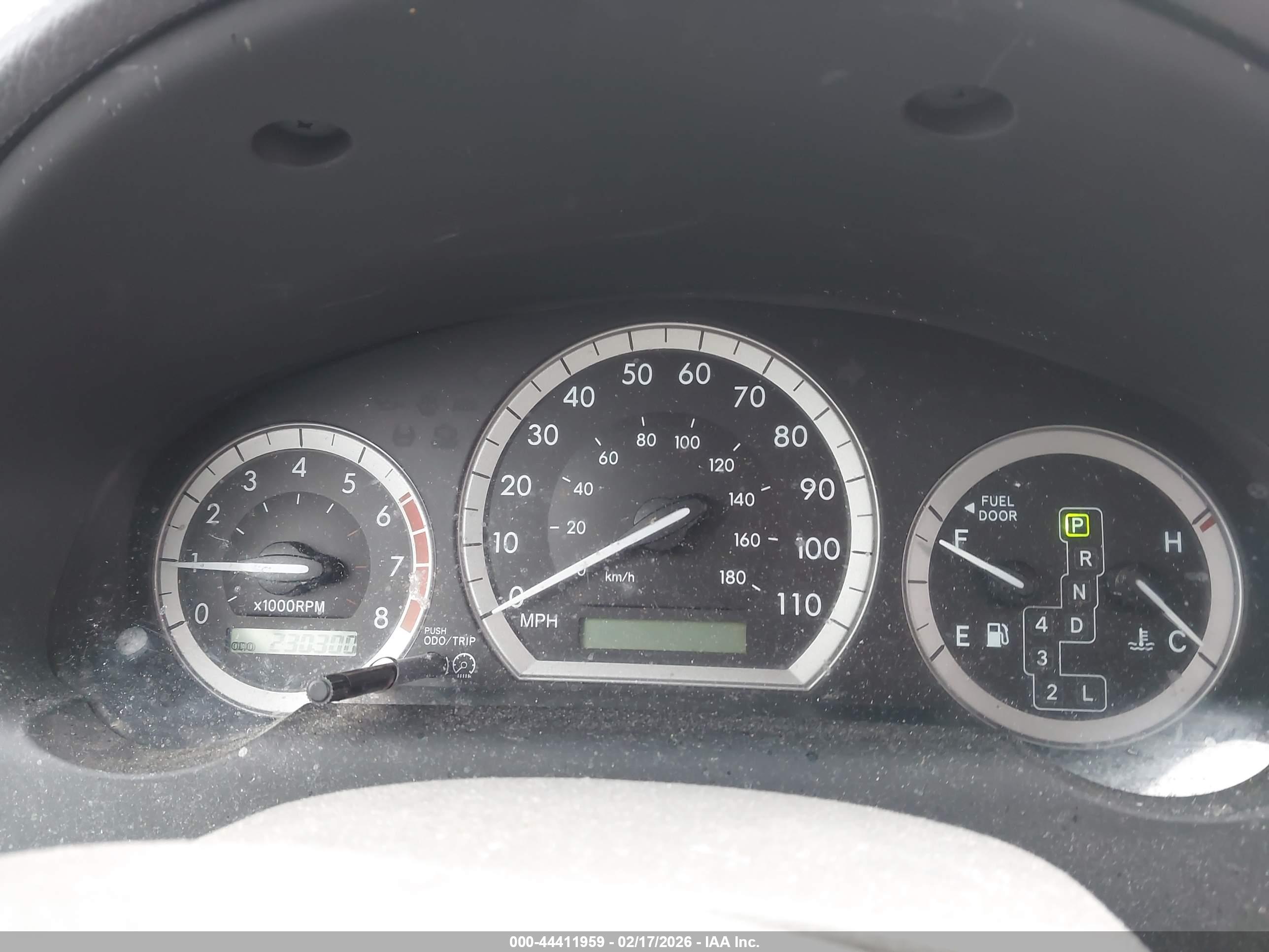 TOYOTA SIENNA image 7