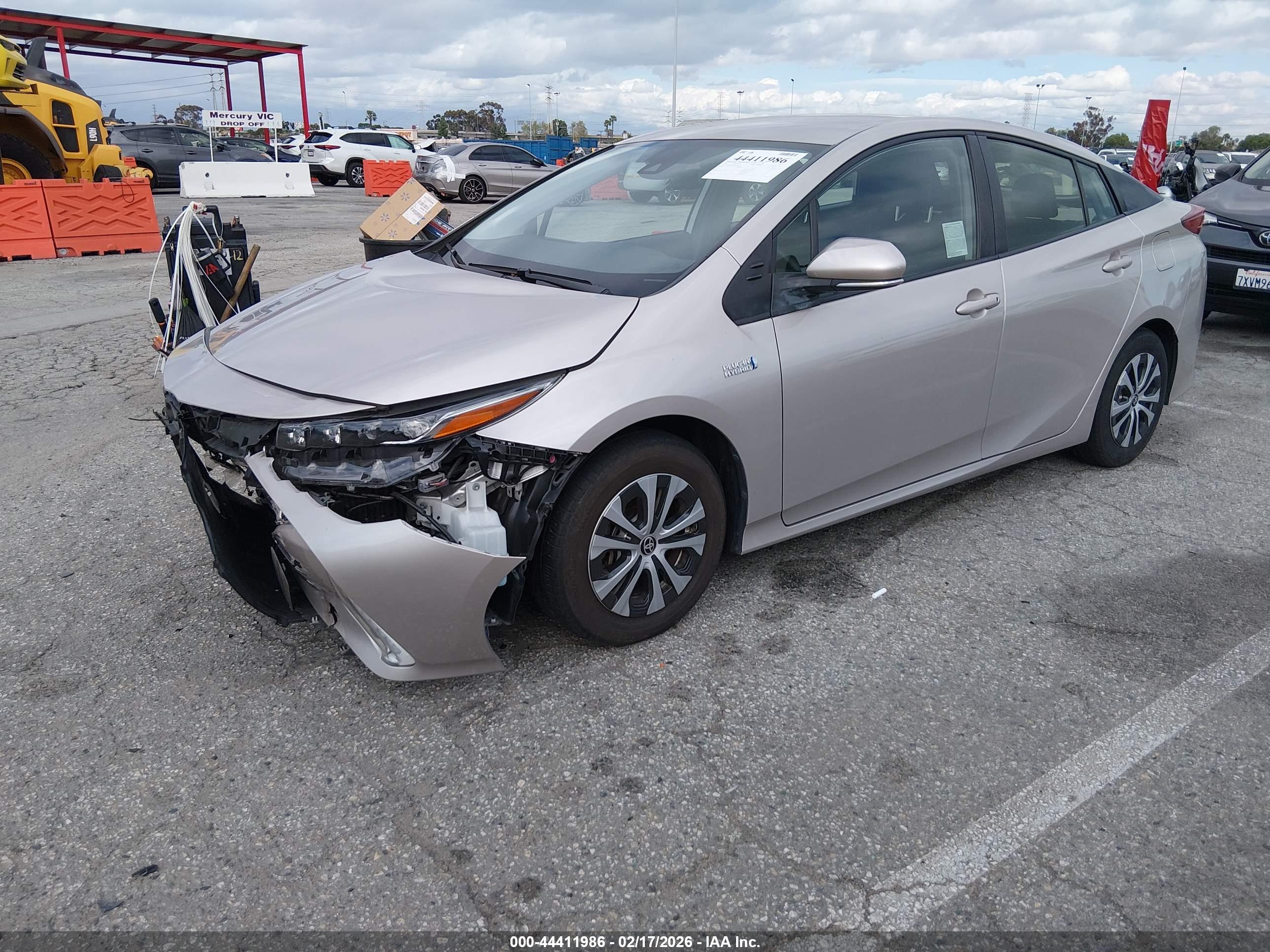 TOYOTA PRIUS image 2