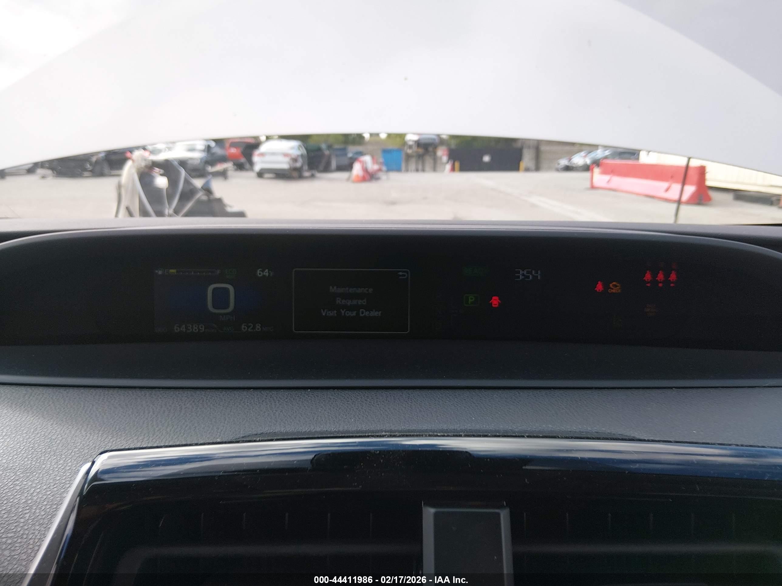 TOYOTA PRIUS image 7