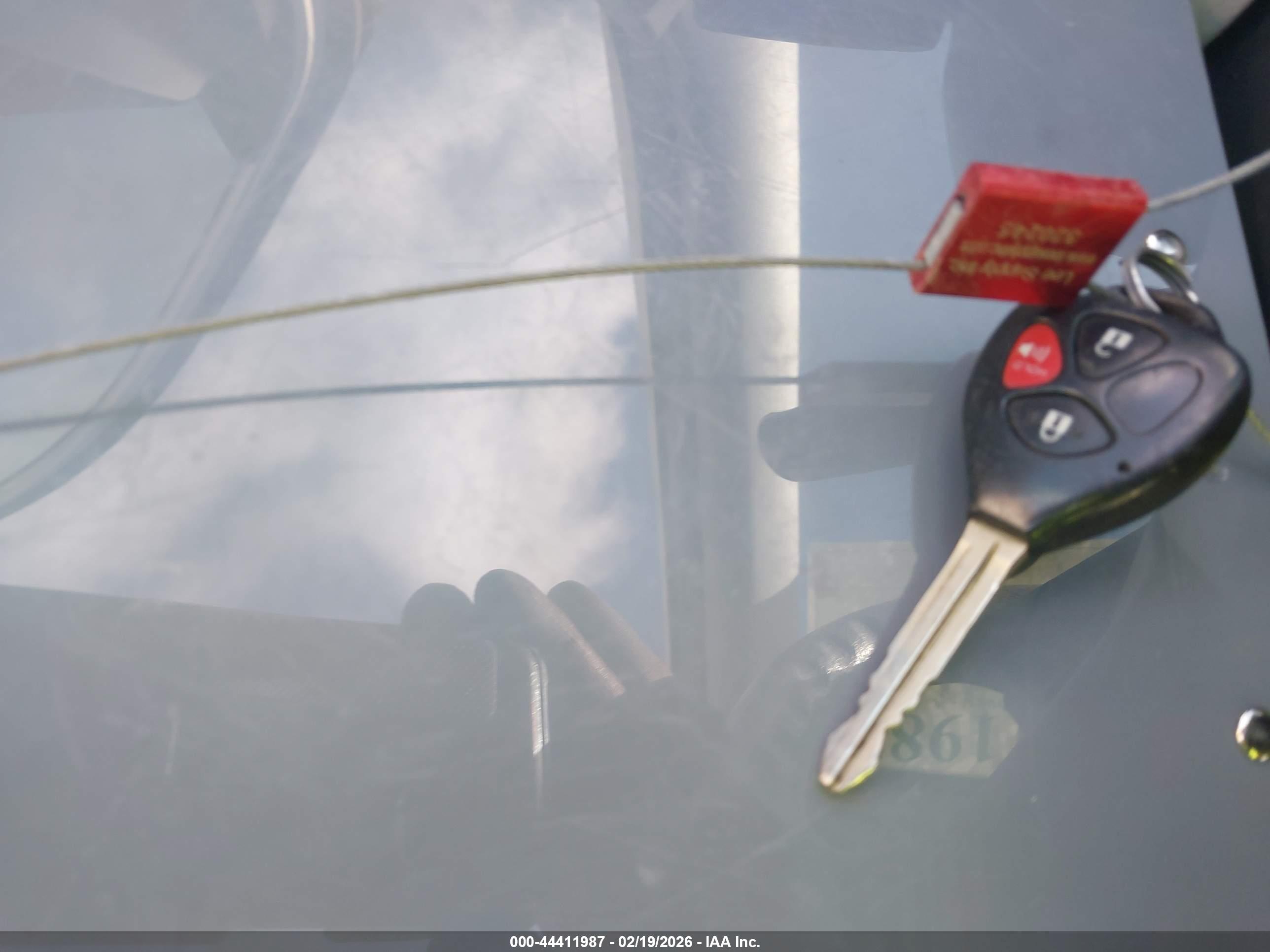 TOYOTA RAV4 image 11