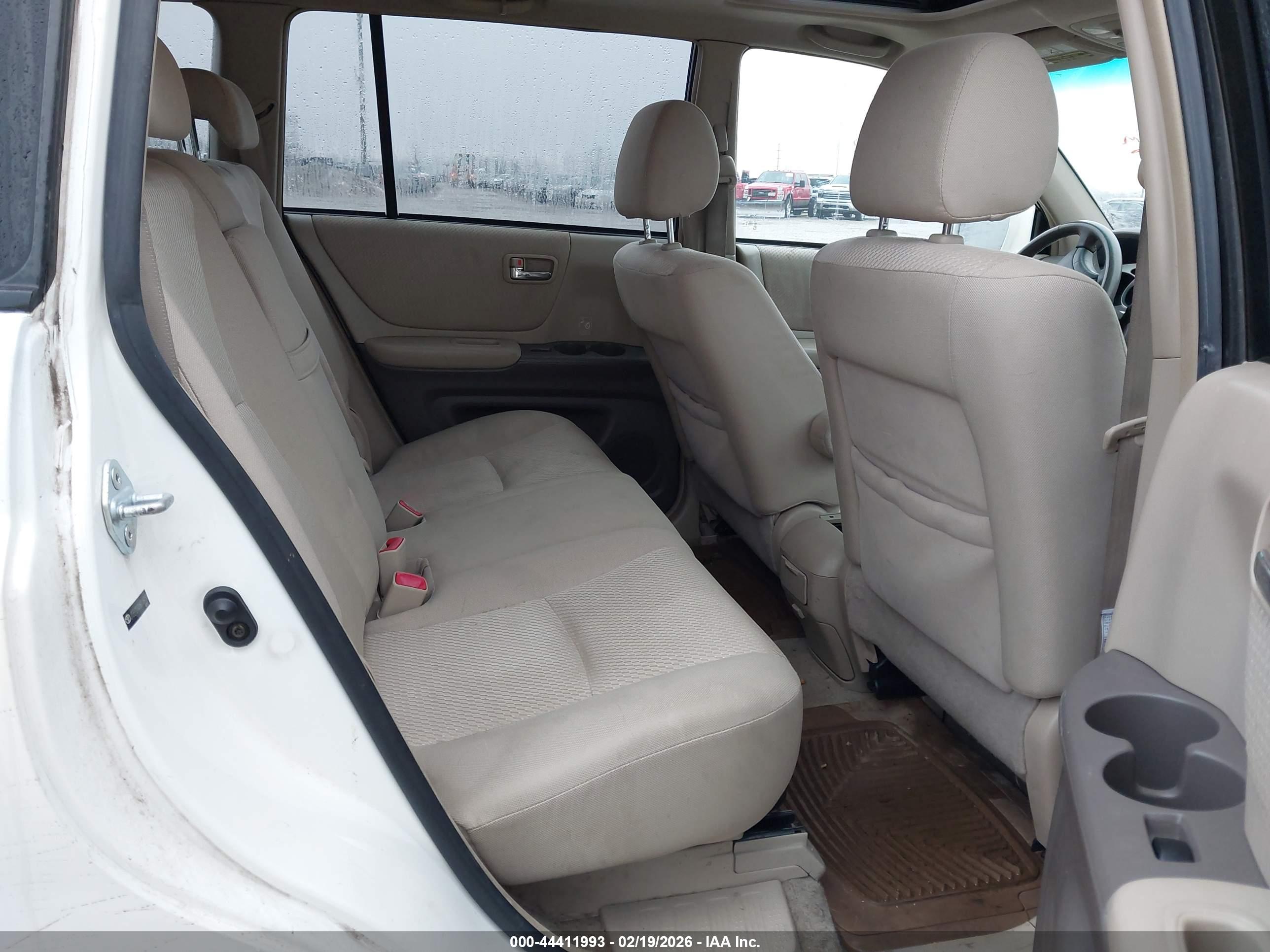 TOYOTA HIGHLANDER image 8