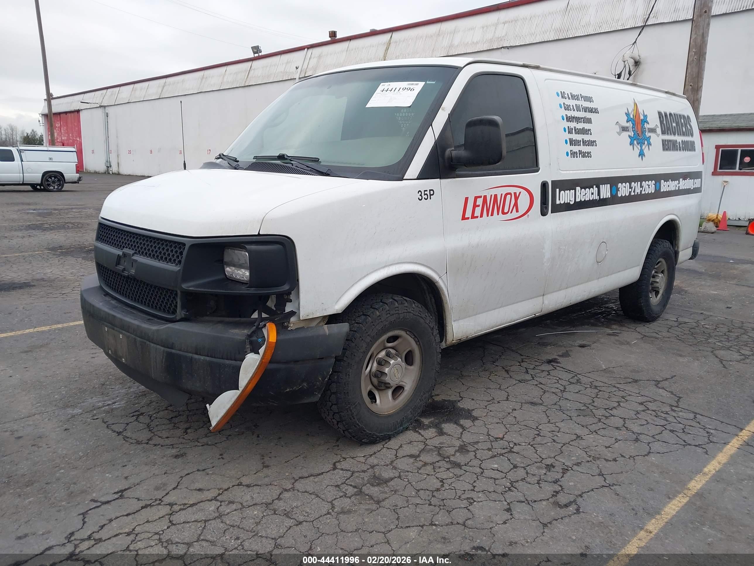 CHEVROLET EXPRESS image 2