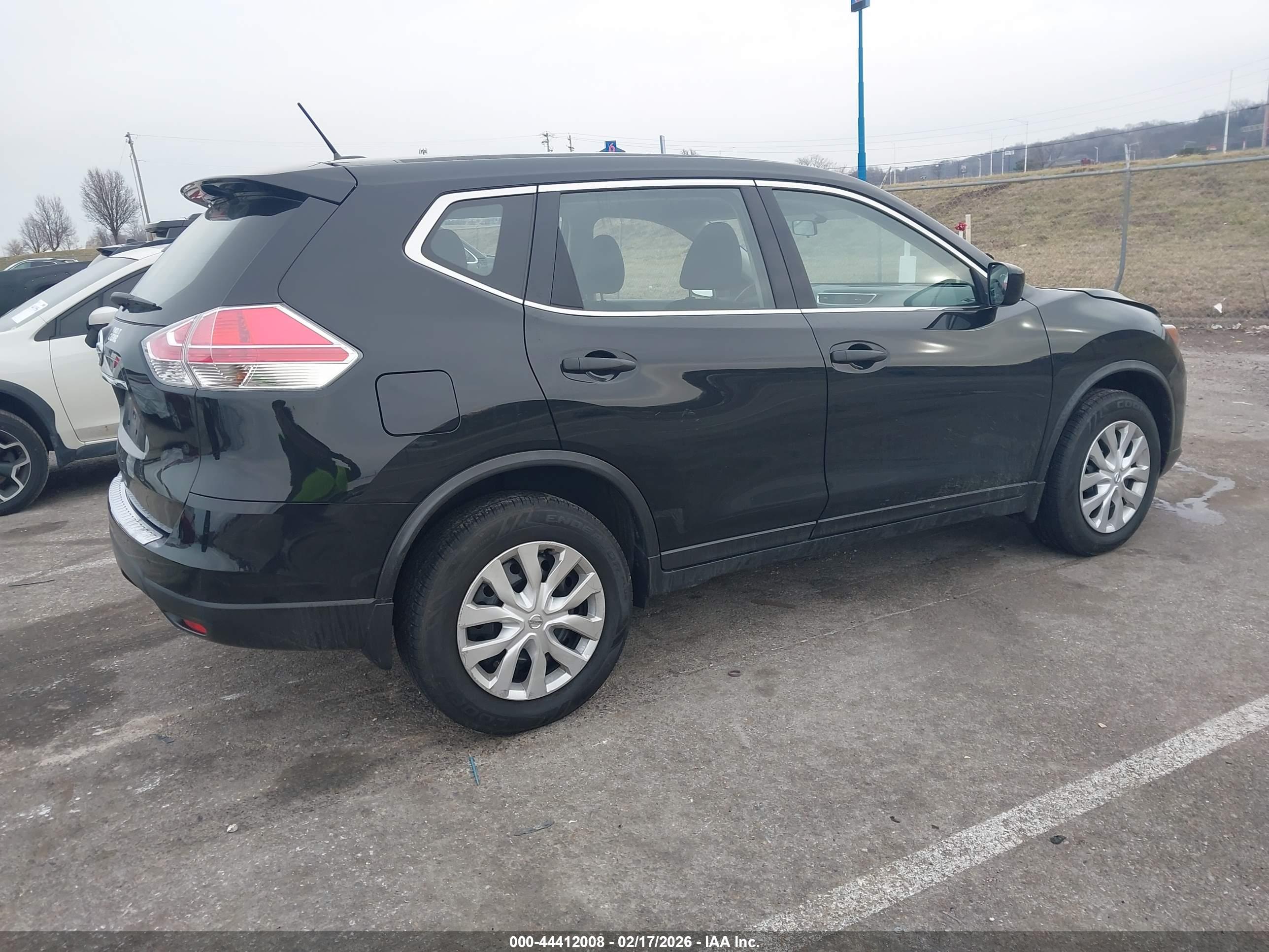 NISSAN ROGUE image 4
