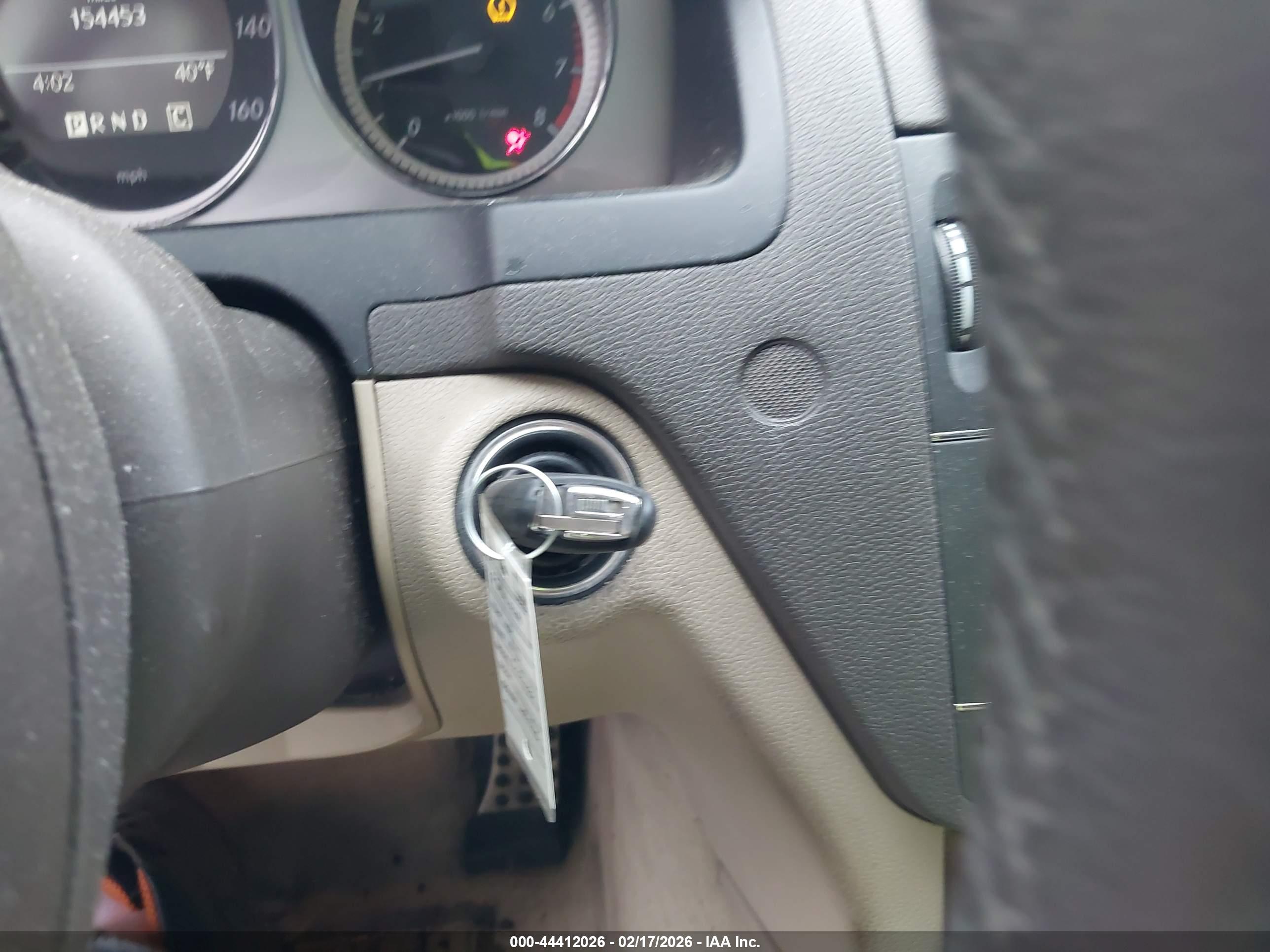 MERCEDES-BENZ C image 11