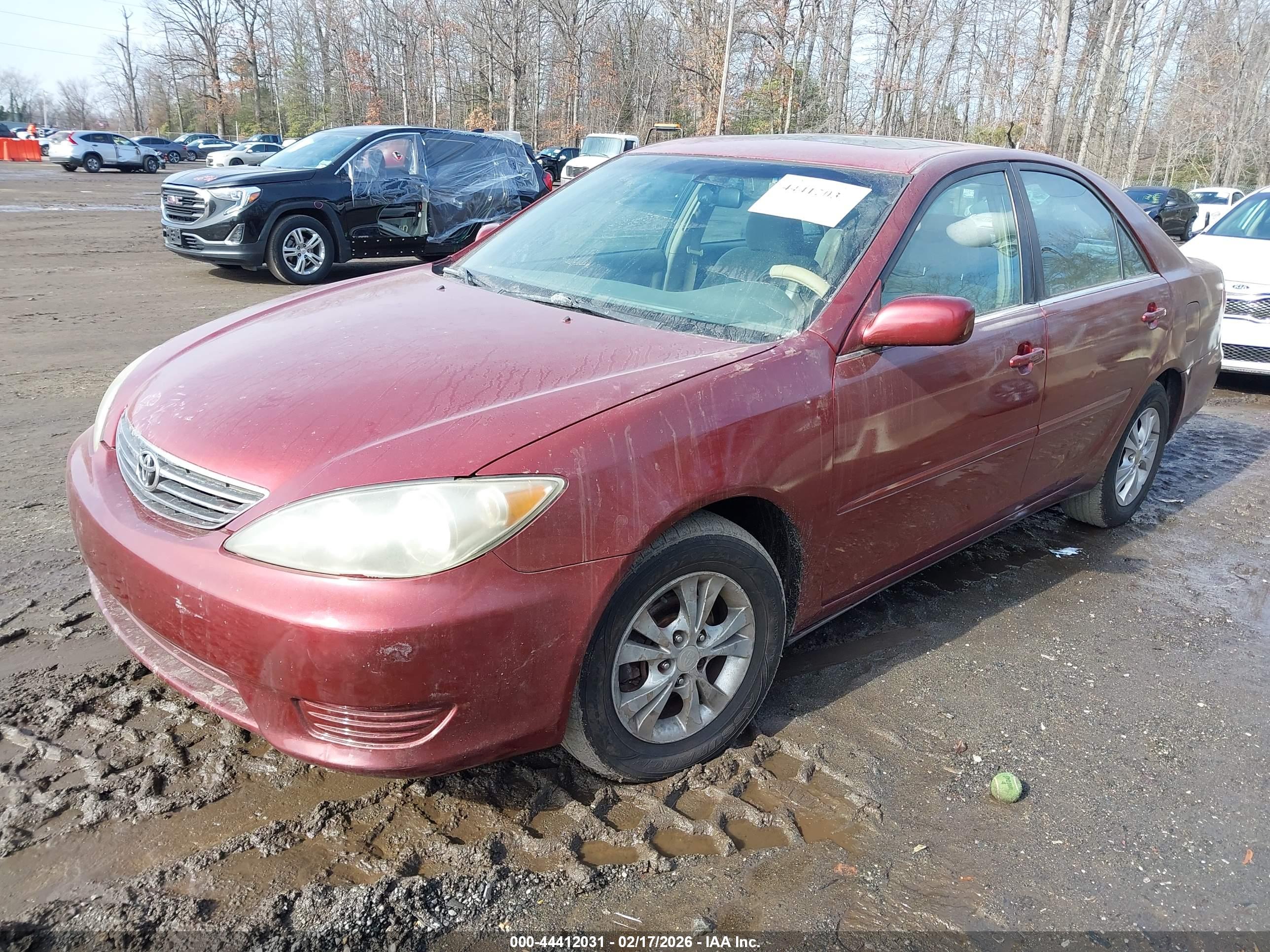 TOYOTA CAMRY image 2