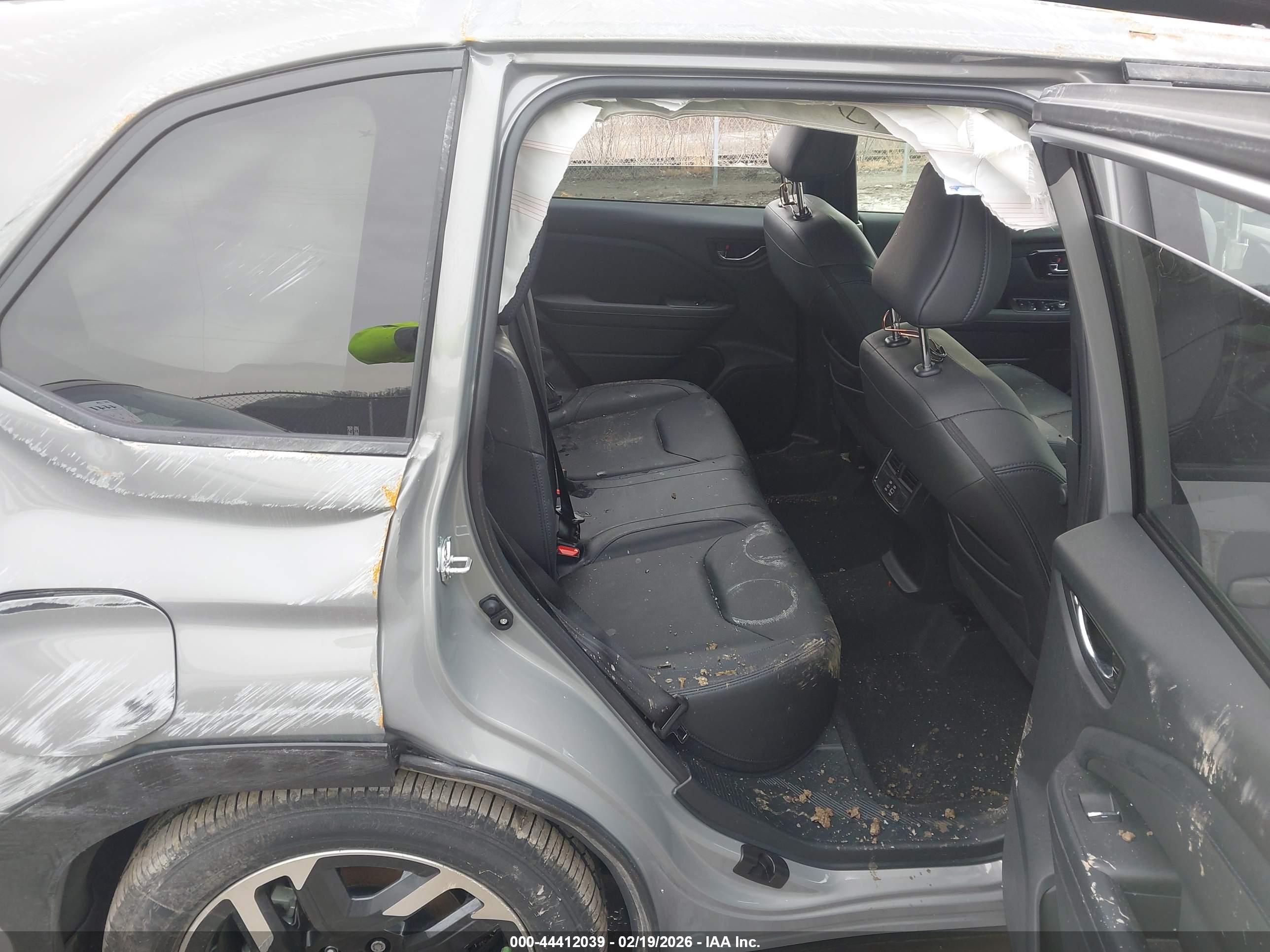 SUBARU FORESTER image 8