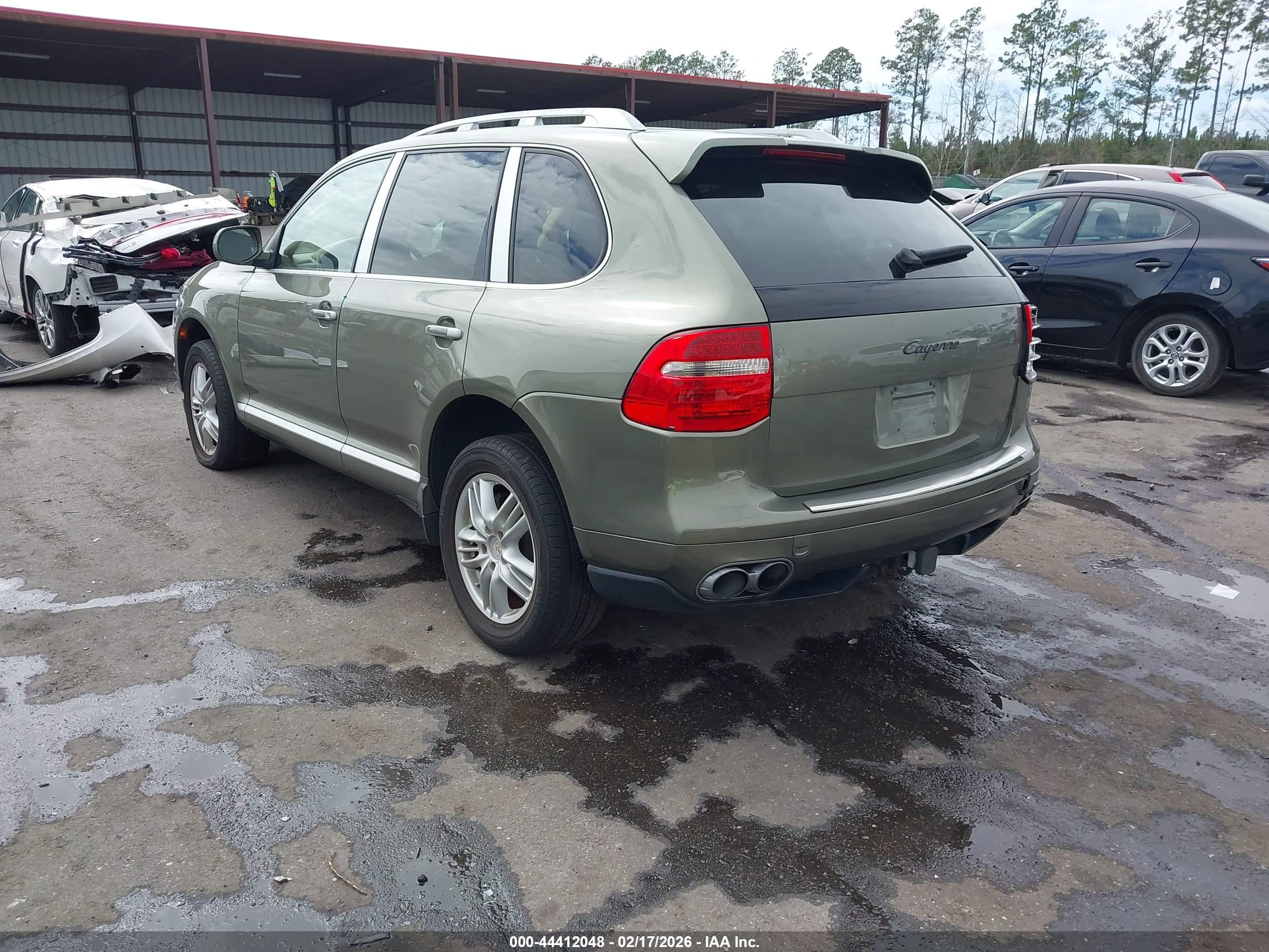 PORSCHE CAYENNE image 3
