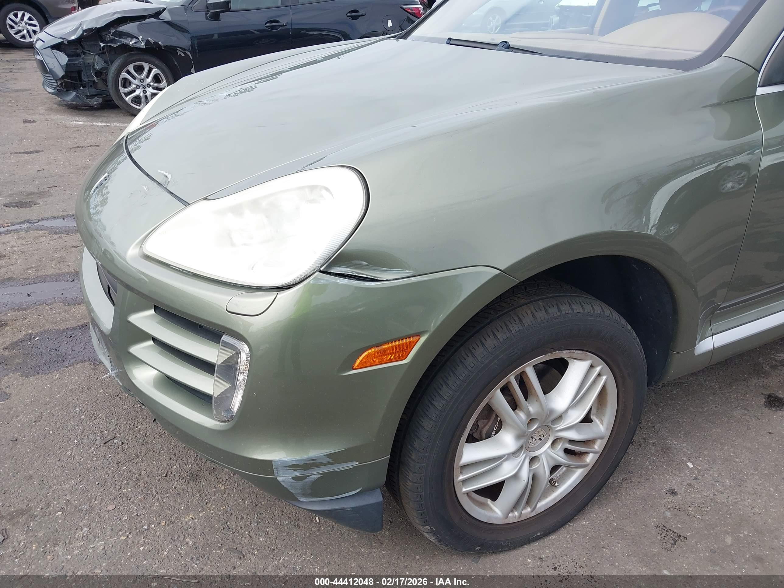 PORSCHE CAYENNE image 6