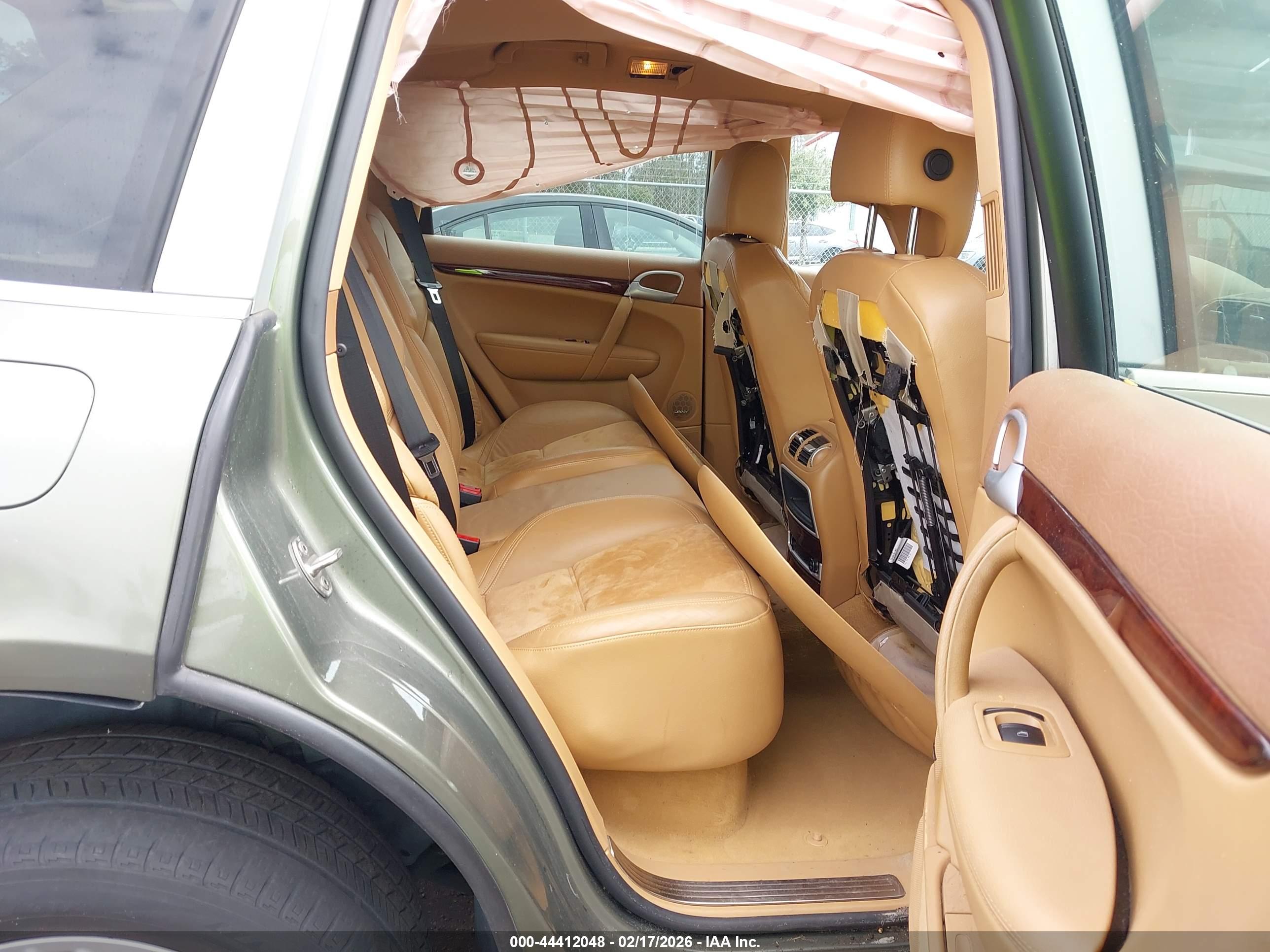 PORSCHE CAYENNE image 8
