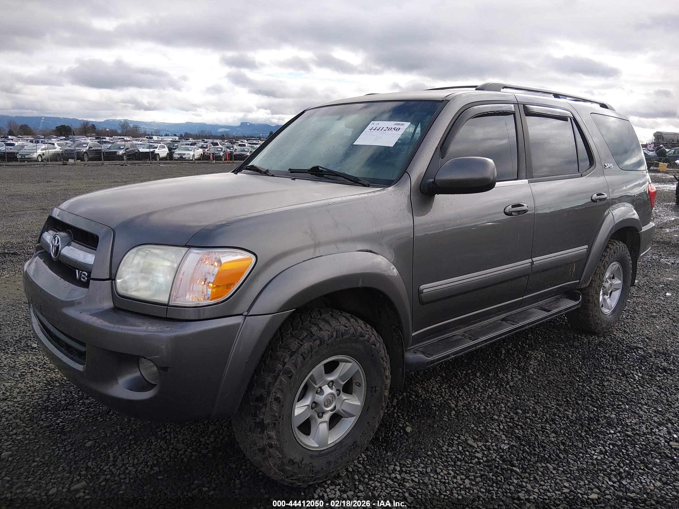TOYOTA SEQUOIA image 2