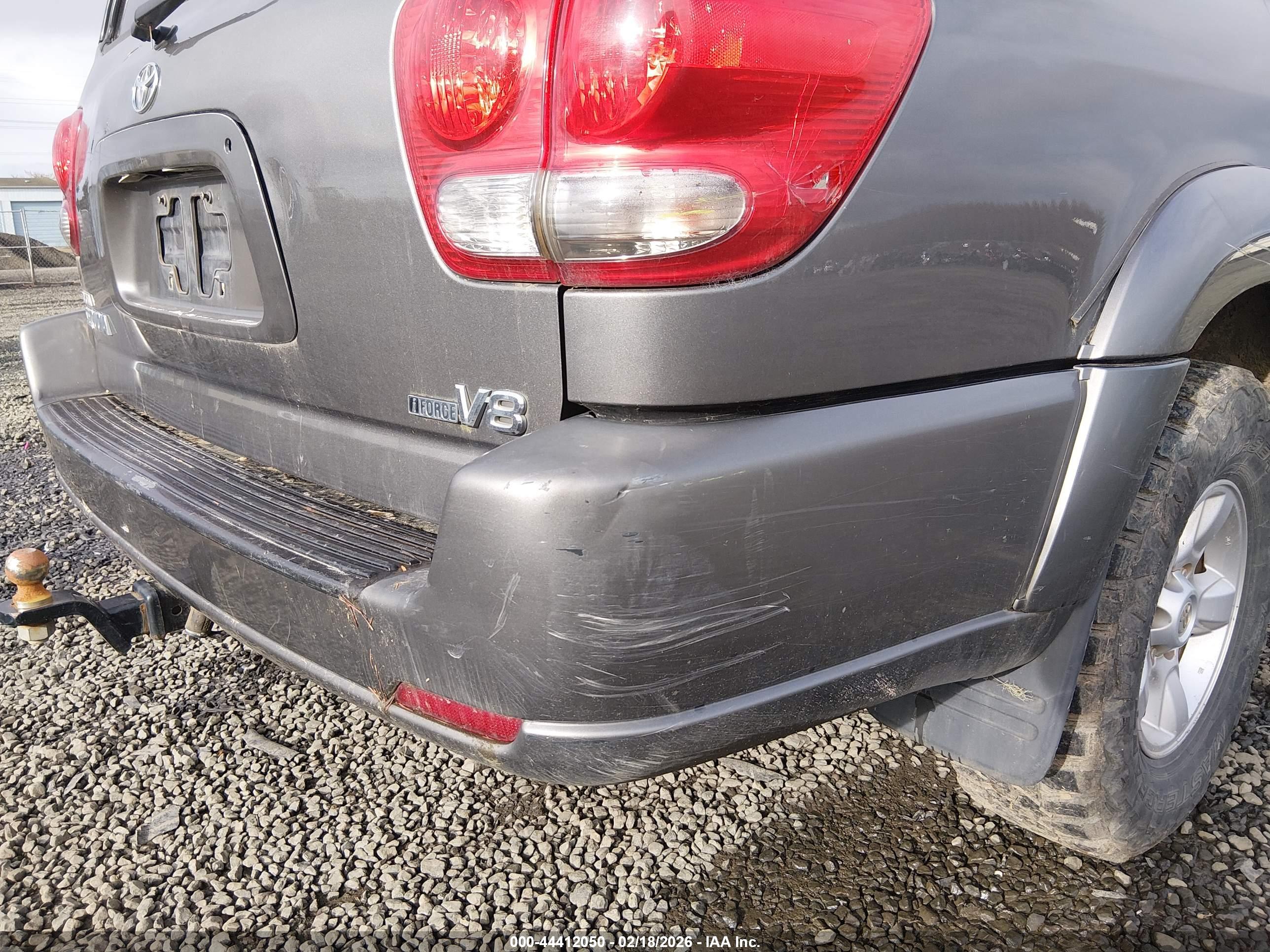 TOYOTA SEQUOIA image 6