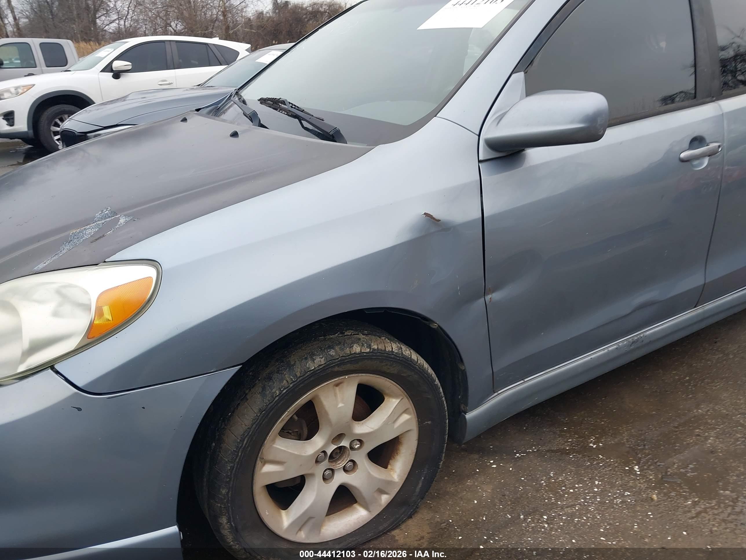 TOYOTA MATRIX image 6