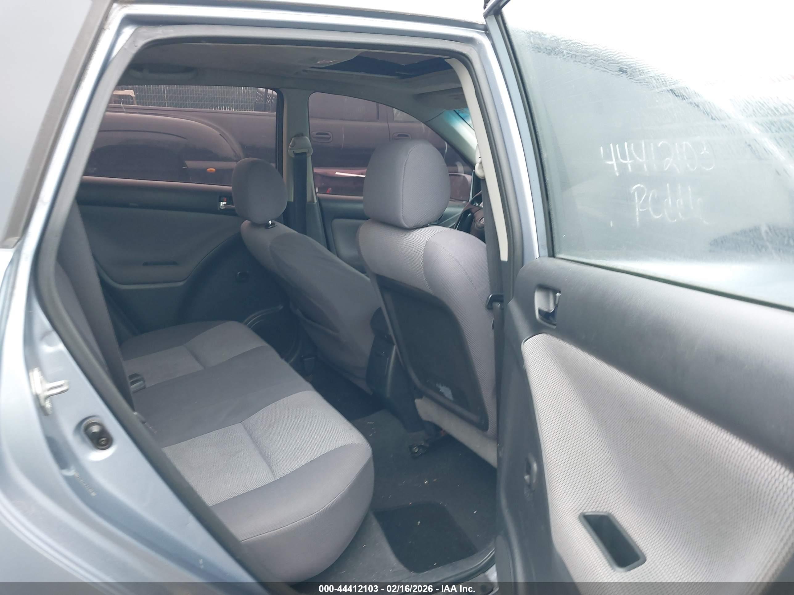 TOYOTA MATRIX image 8