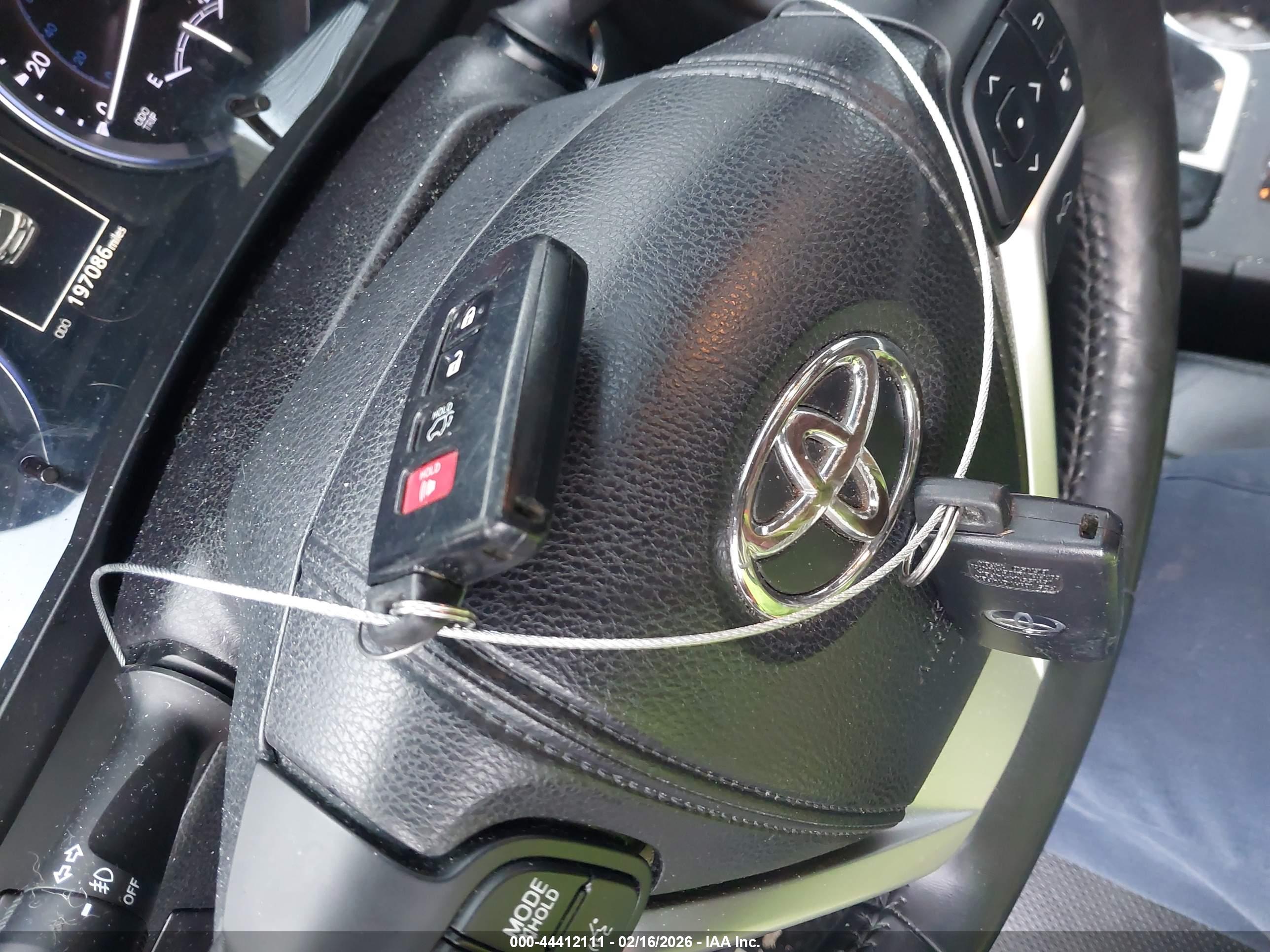 TOYOTA HIGHLANDER image 11