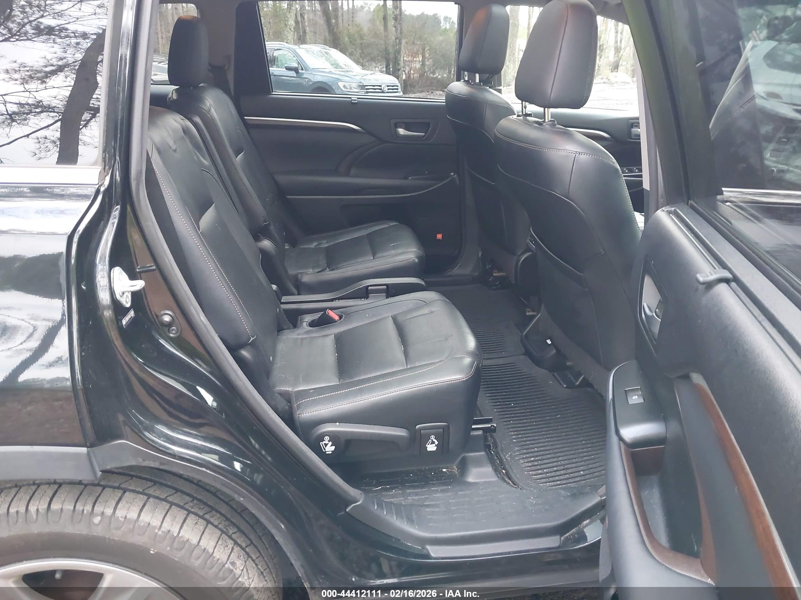 TOYOTA HIGHLANDER image 8
