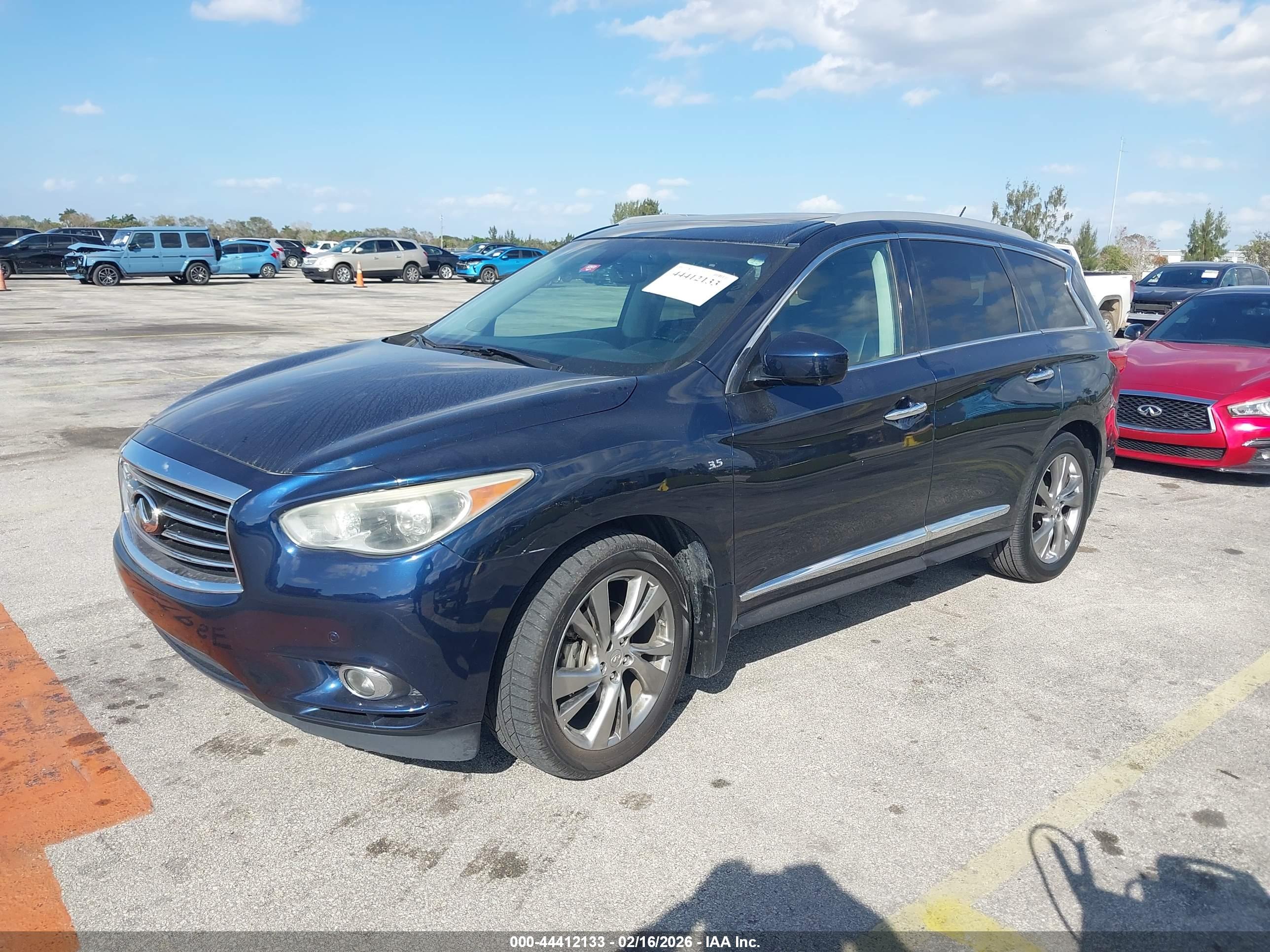 INFINITI QX60 image 2