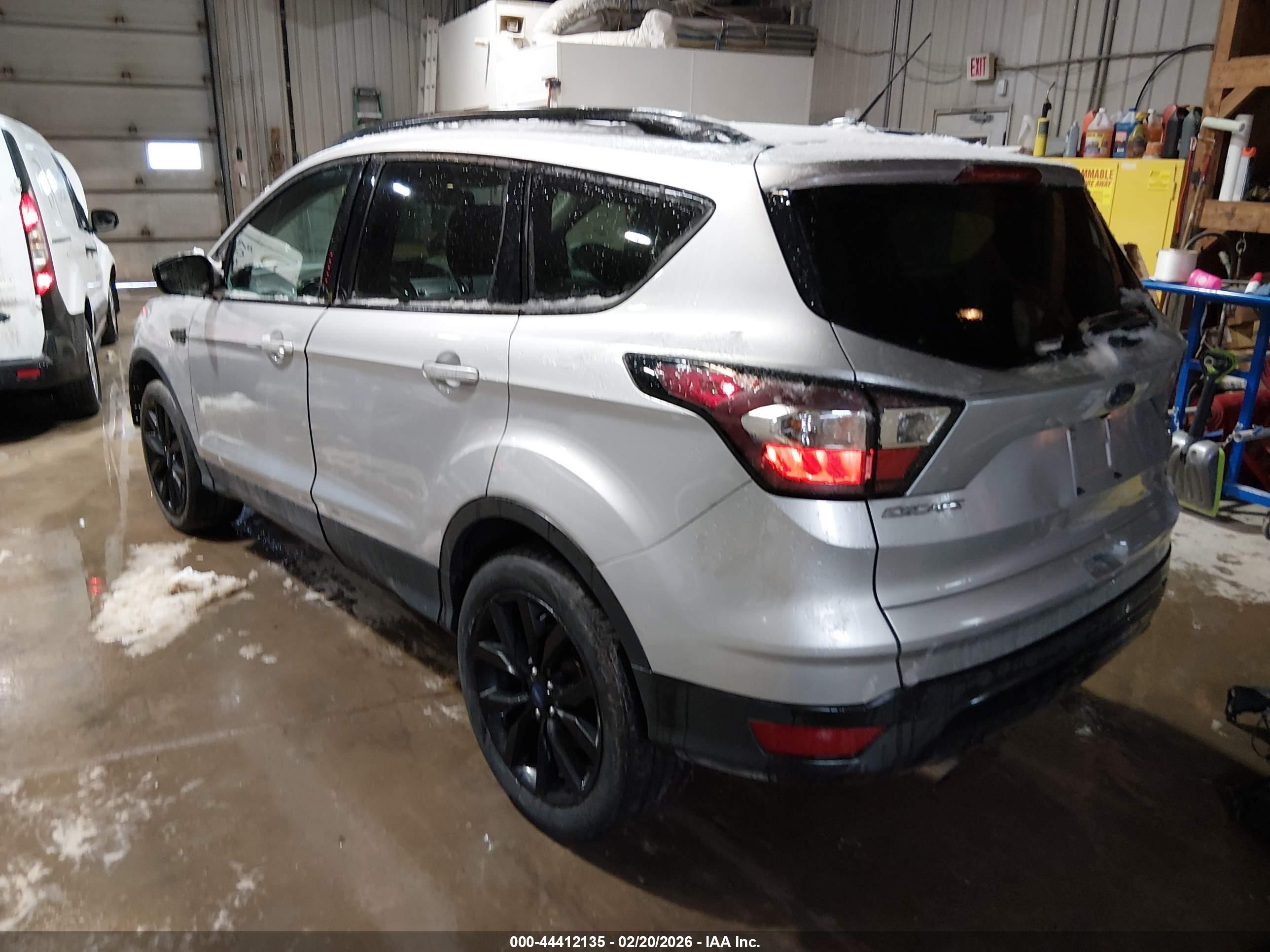 FORD ESCAPE image 3