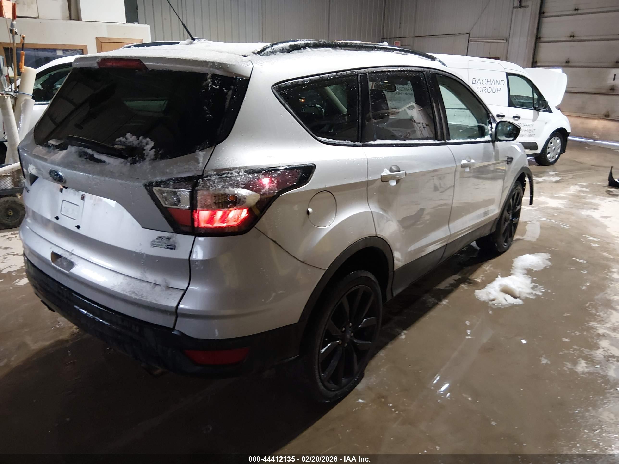 FORD ESCAPE image 4