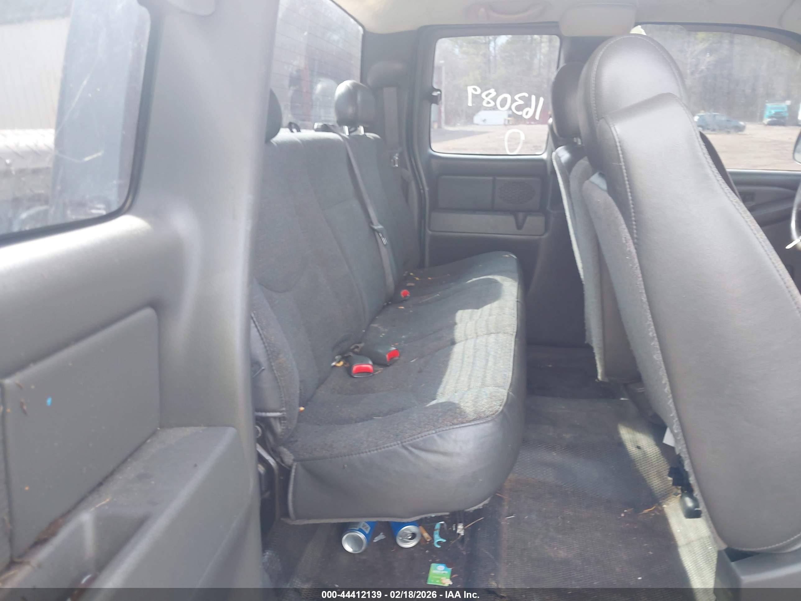 CHEVROLET SILVERADO image 8