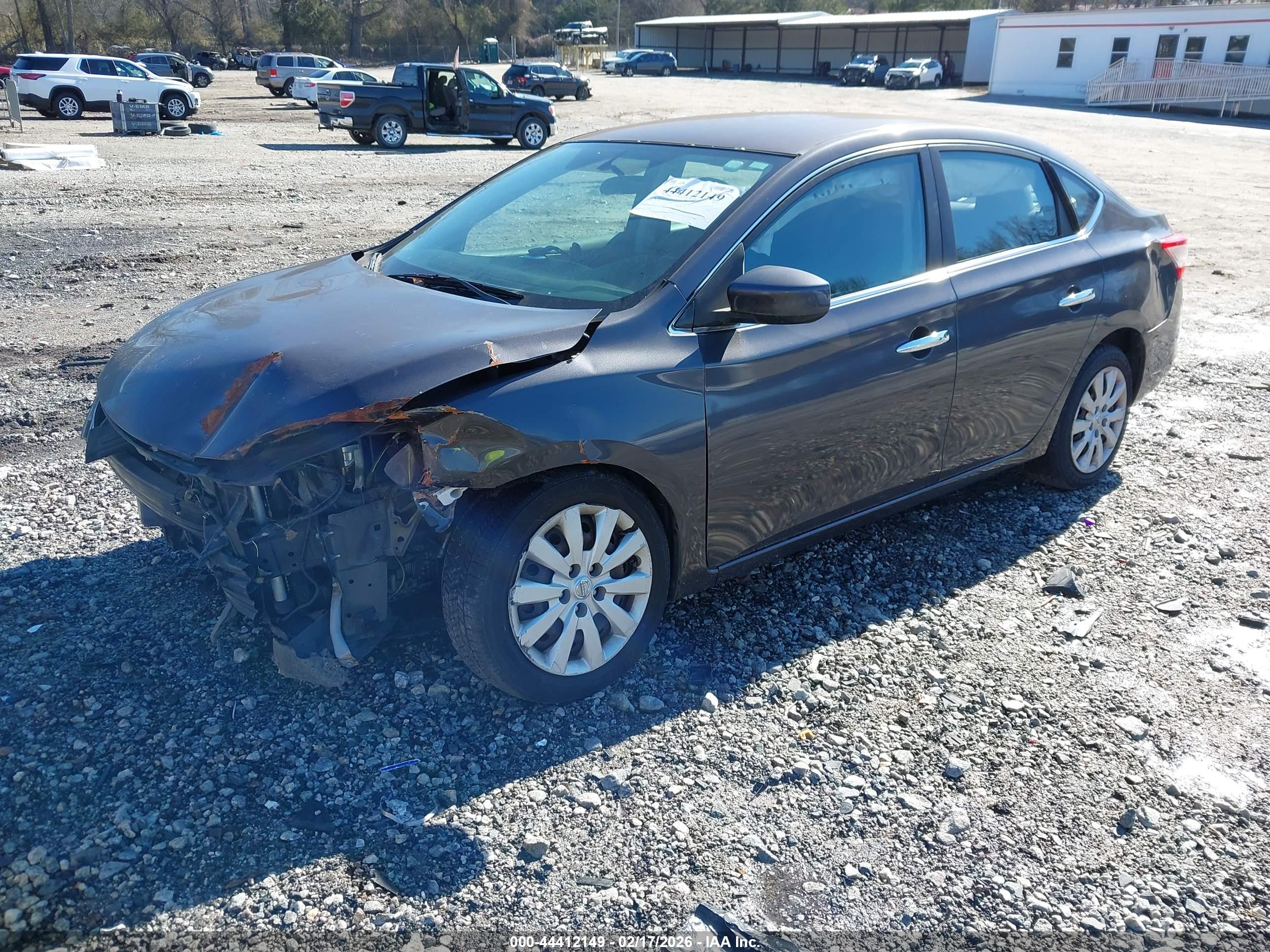 NISSAN SENTRA image 2