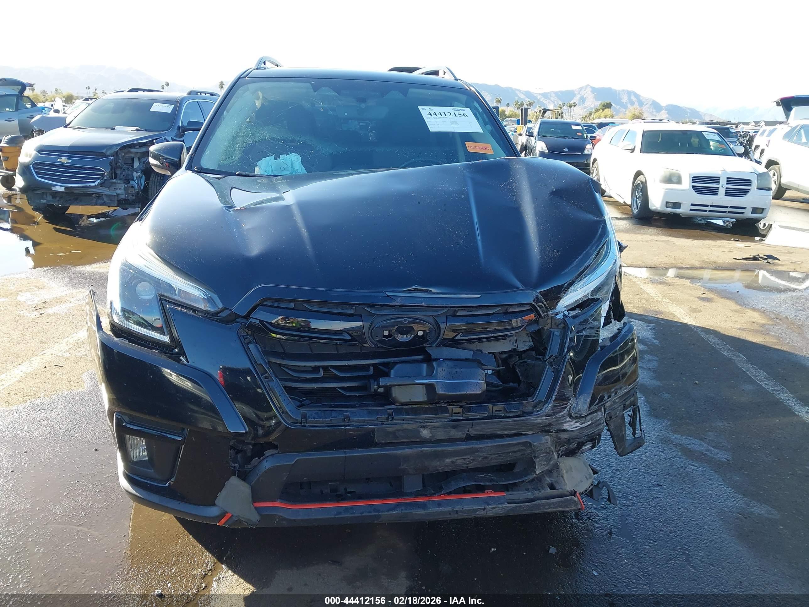 SUBARU FORESTER image 6