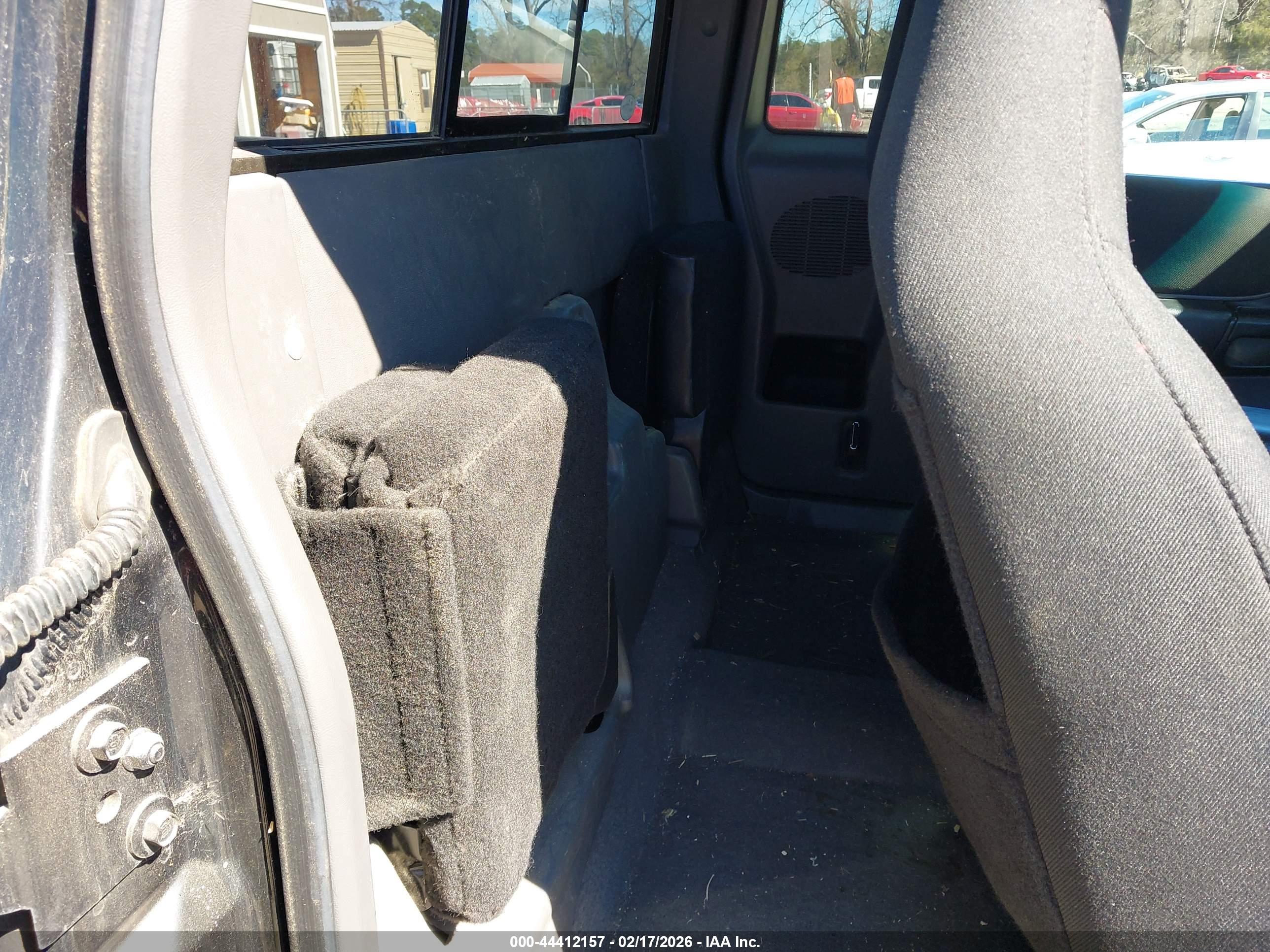 FORD RANGER image 8