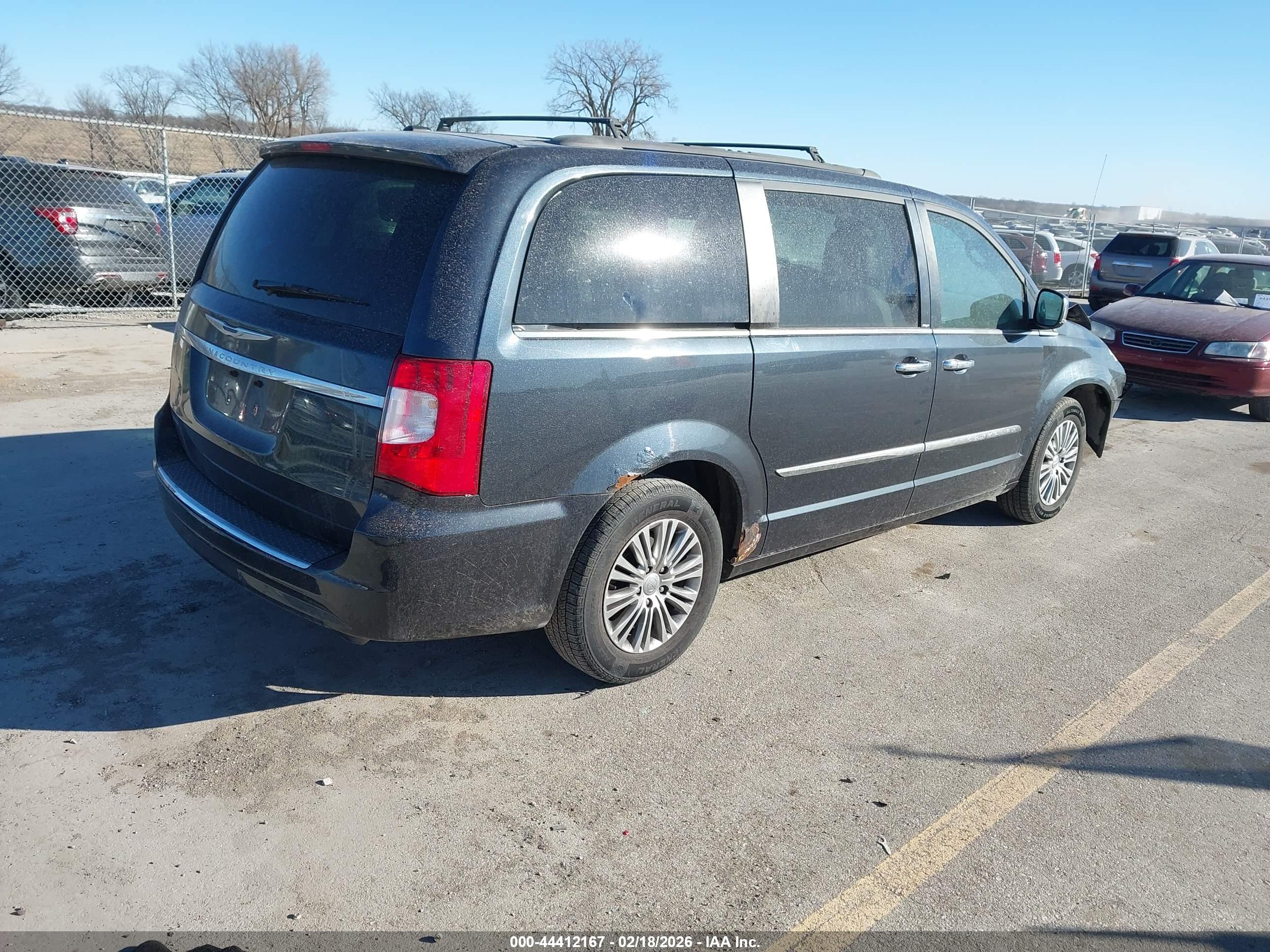 CHRYSLER TOWN image 4
