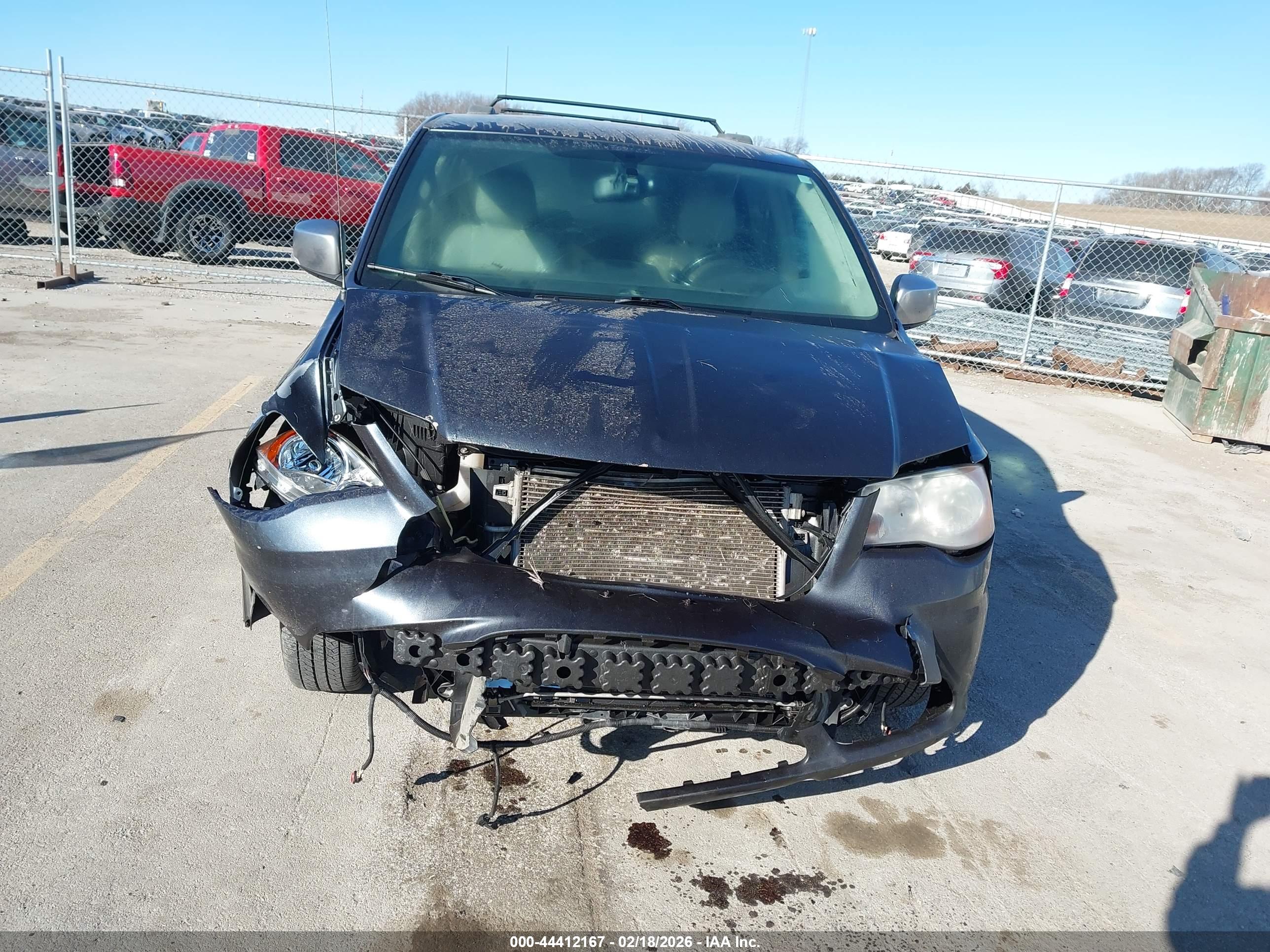 CHRYSLER TOWN image 6