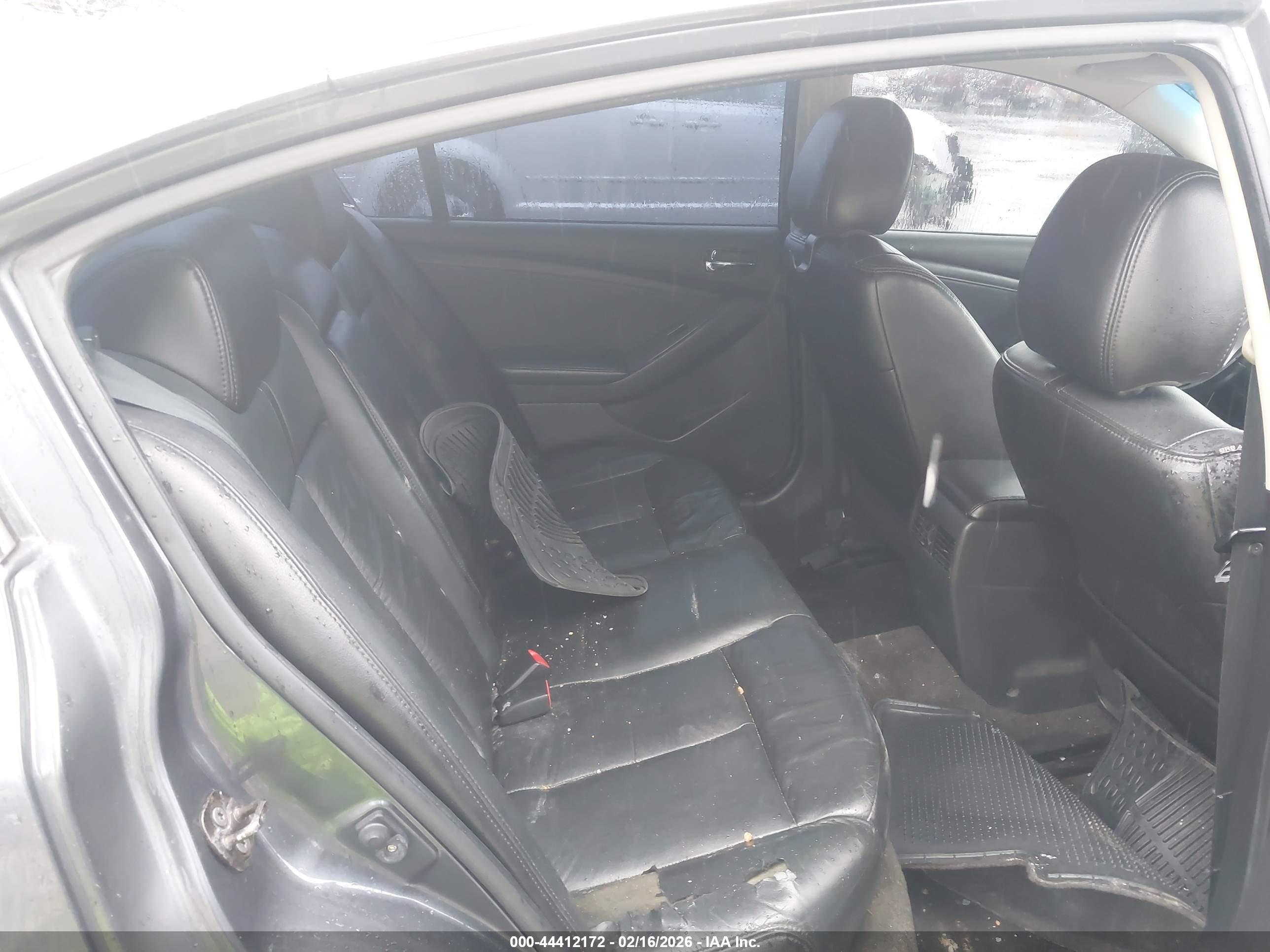 NISSAN ALTIMA image 8