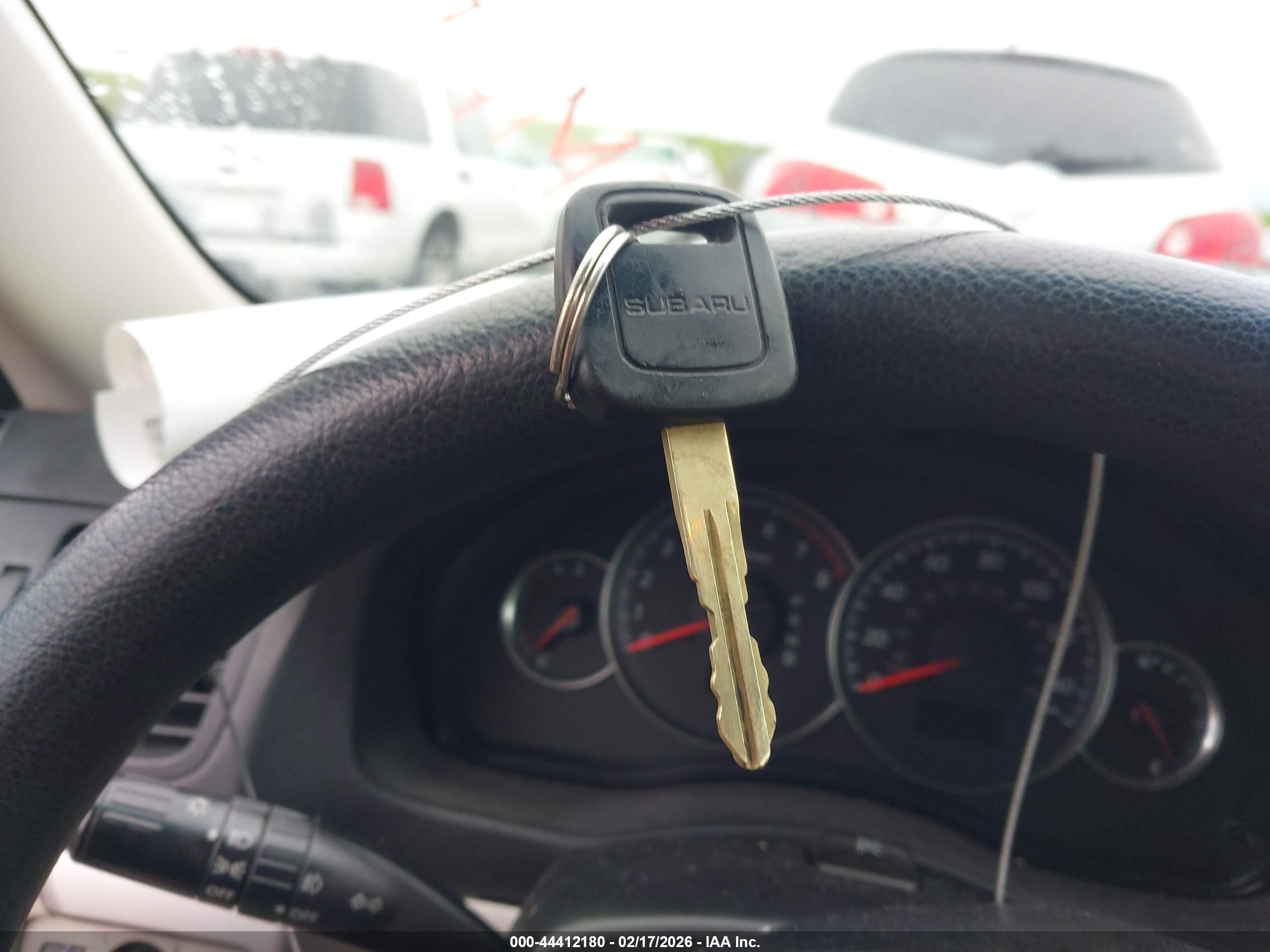 SUBARU OUTBACK image 11