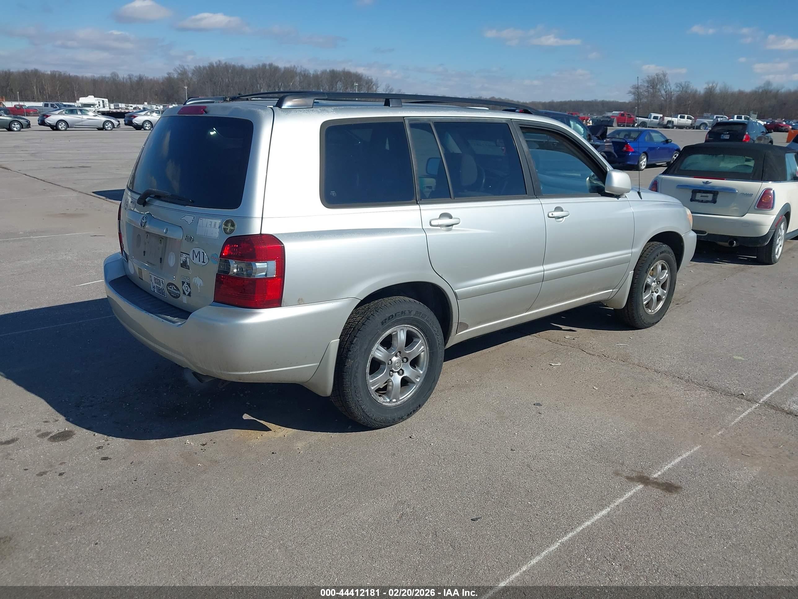 TOYOTA HIGHLANDER image 4