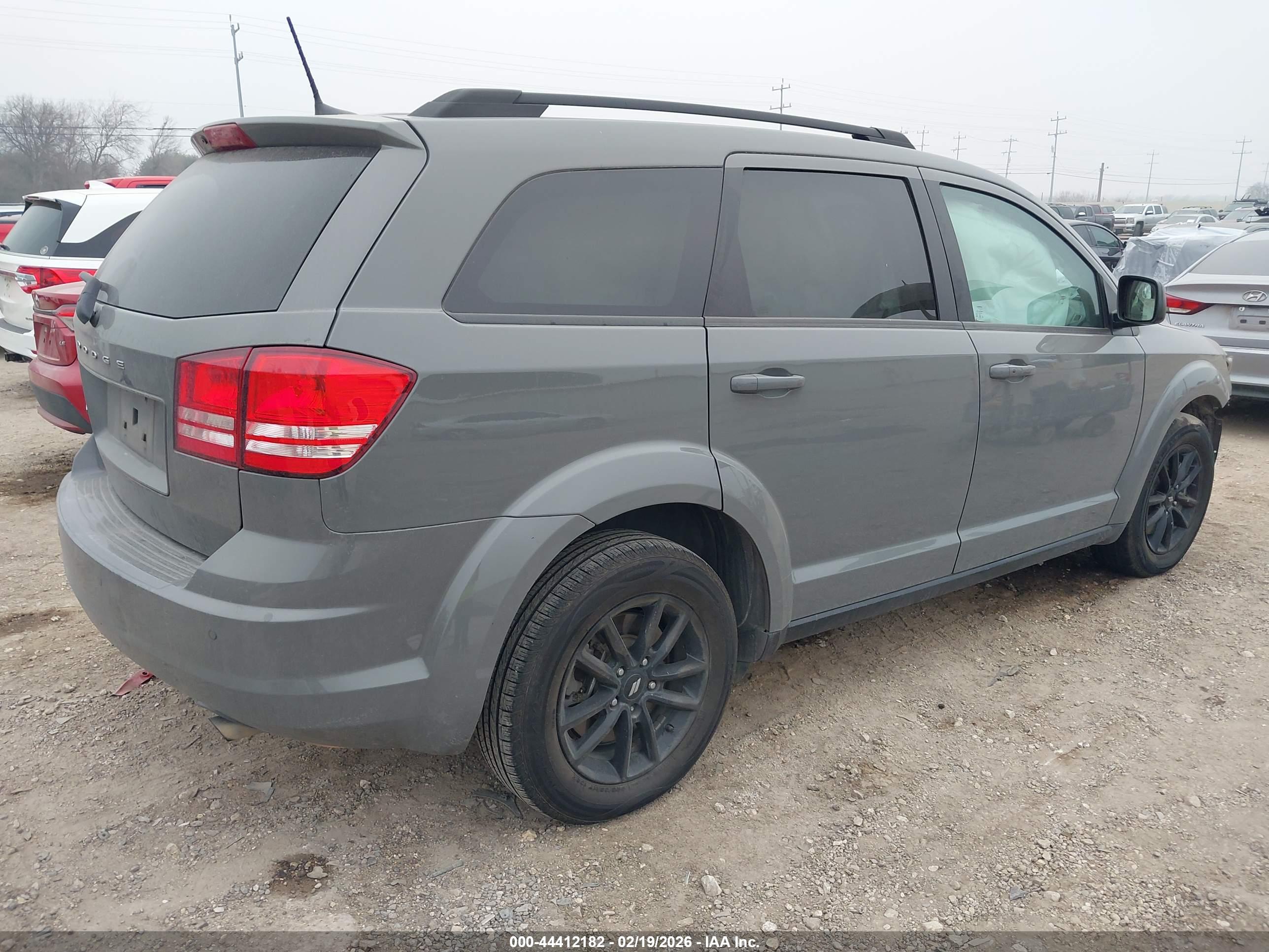 DODGE JOURNEY image 4