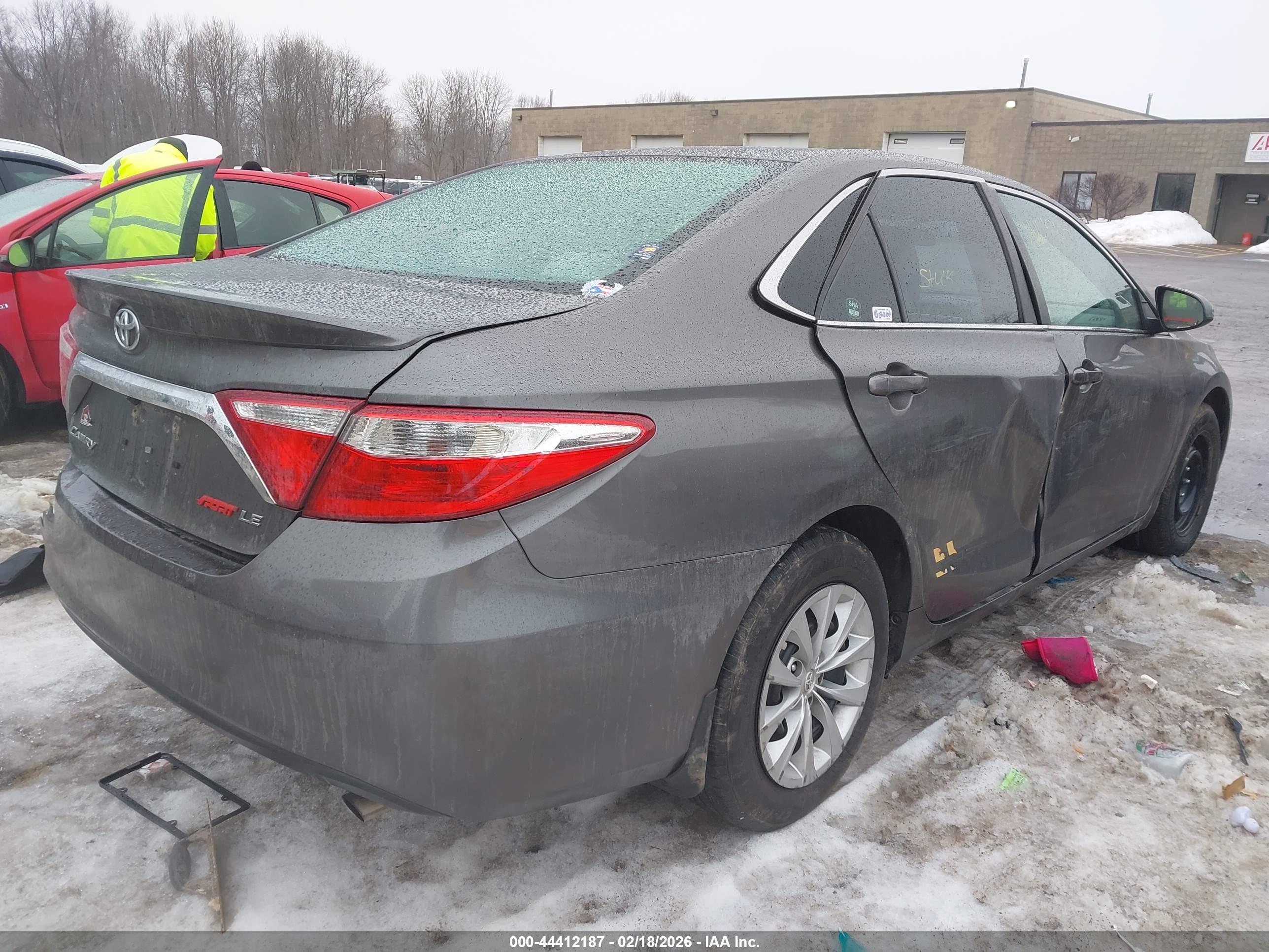 TOYOTA CAMRY image 4