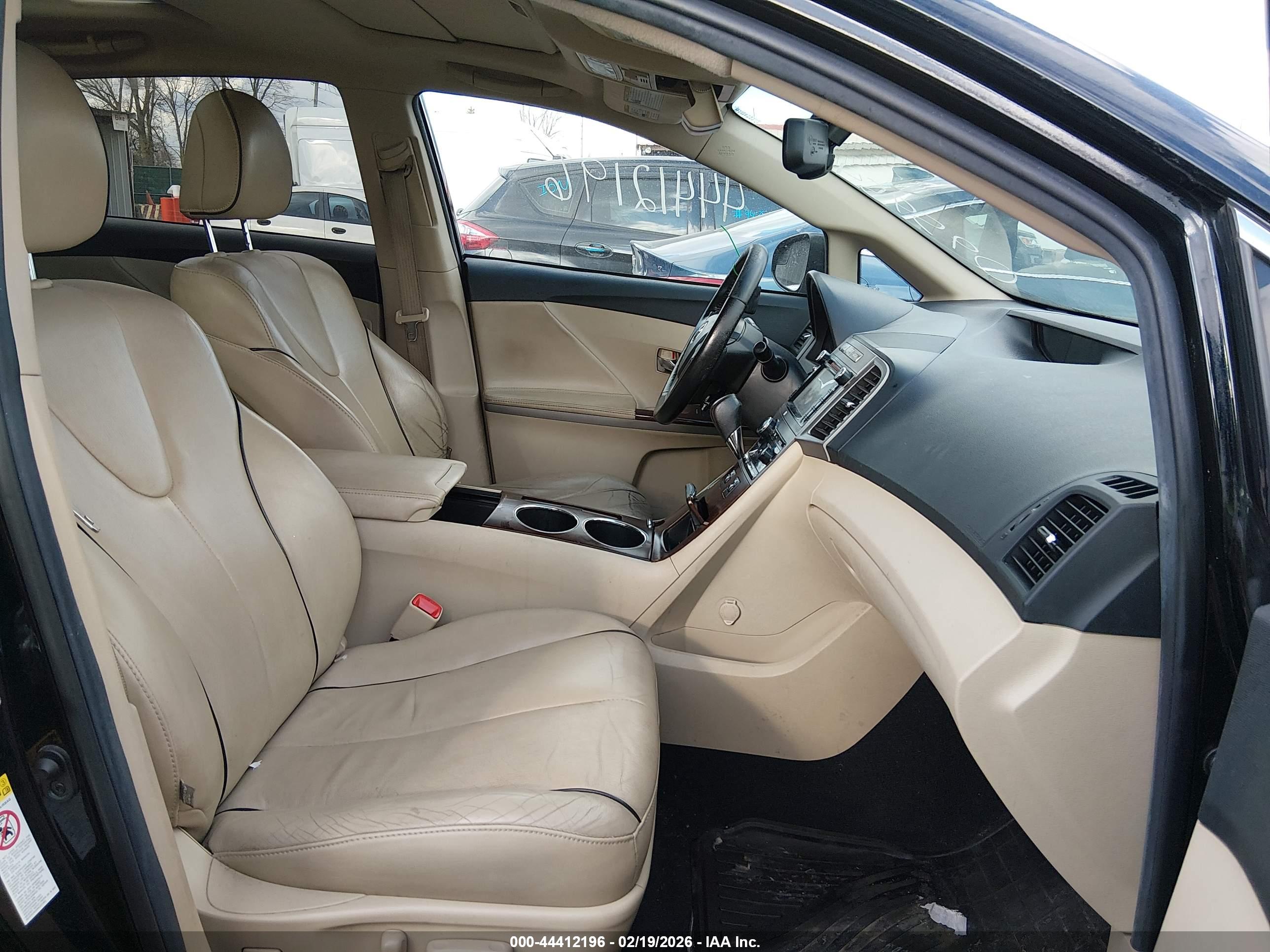 TOYOTA VENZA image 5