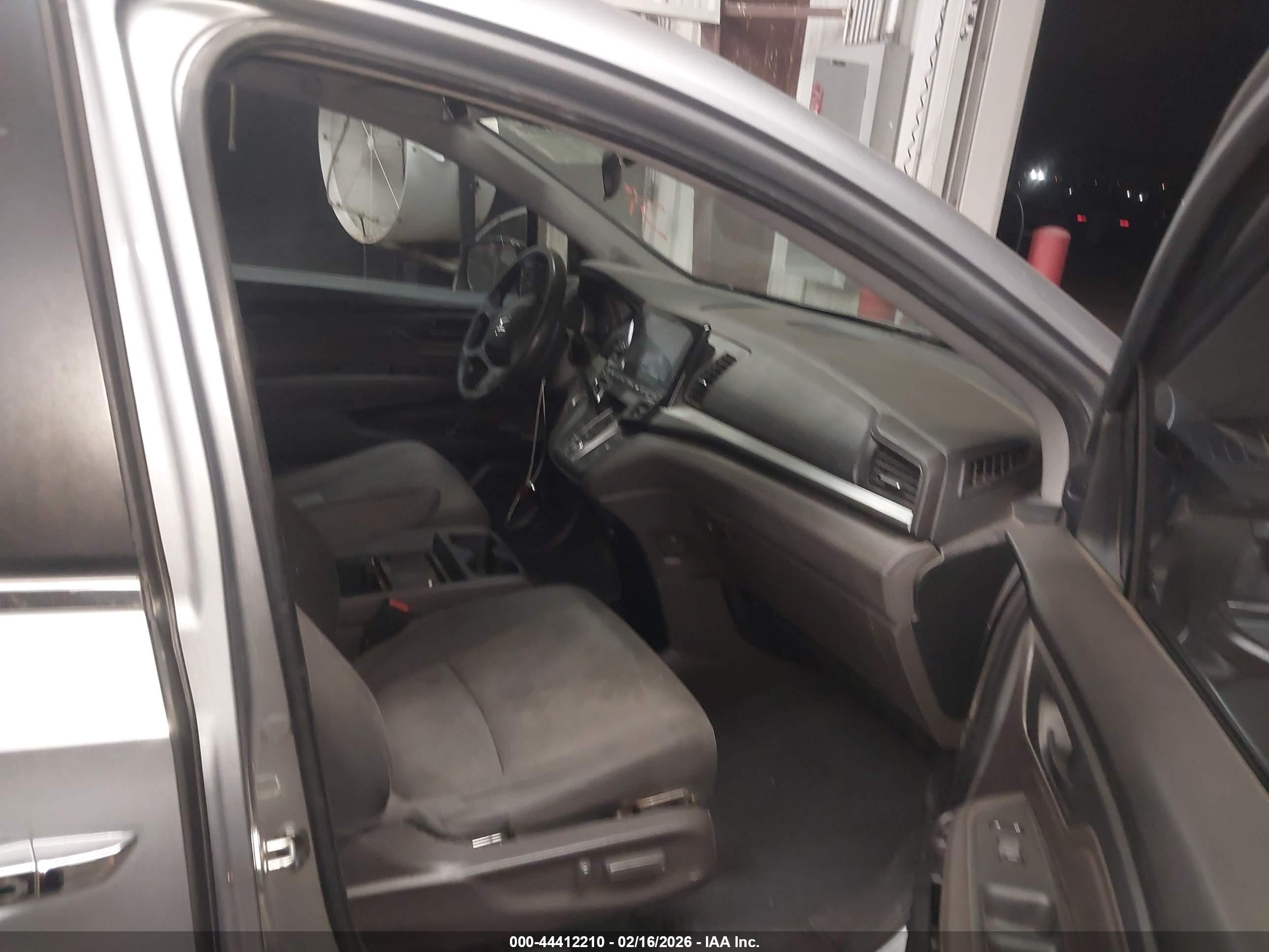 HONDA ODYSSEY image 5