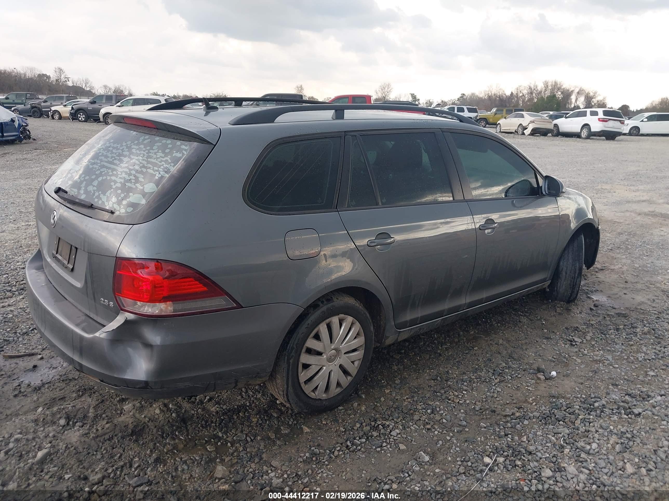 VOLKSWAGEN JETTA image 4