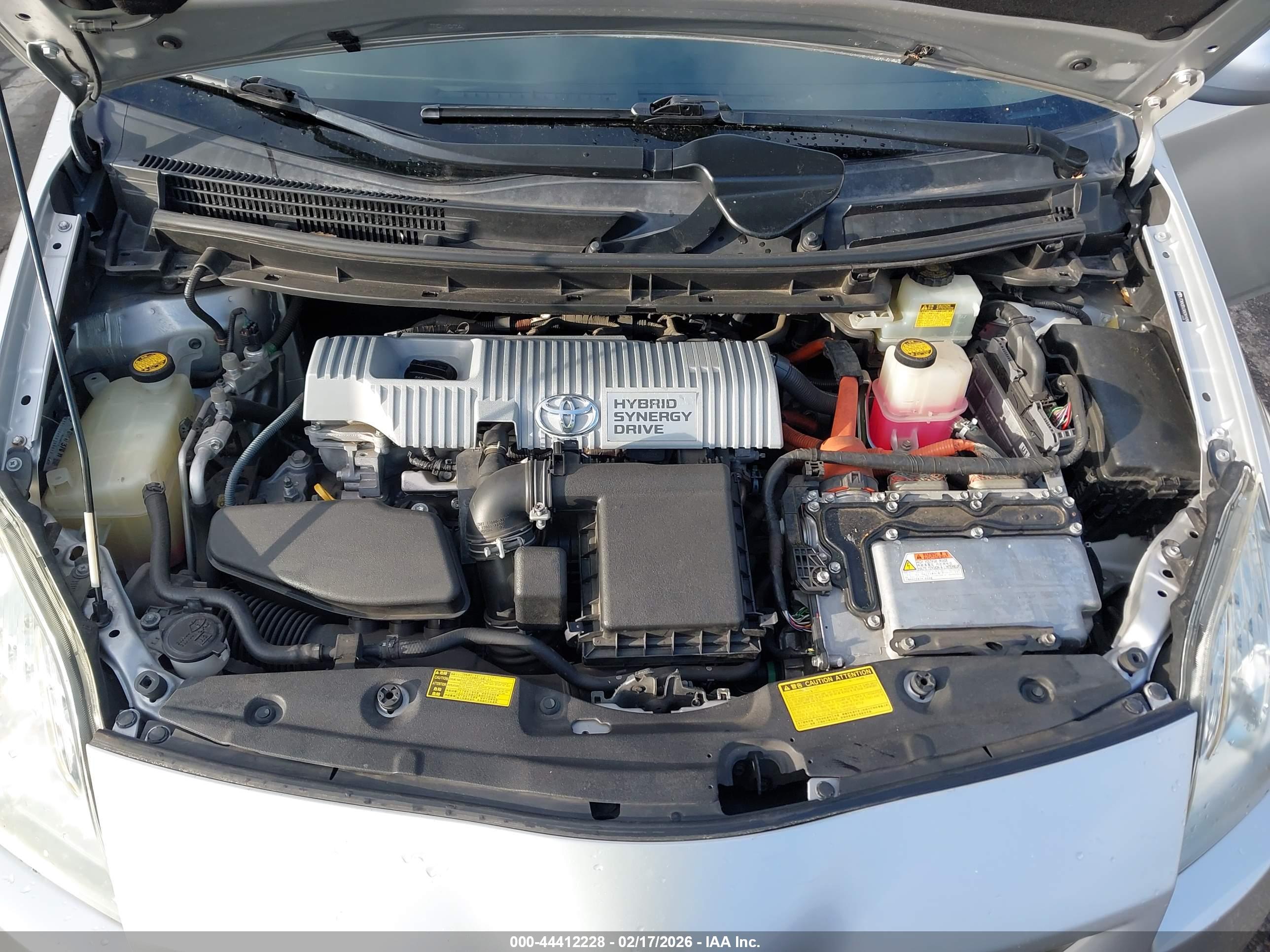 TOYOTA PRIUS image 10