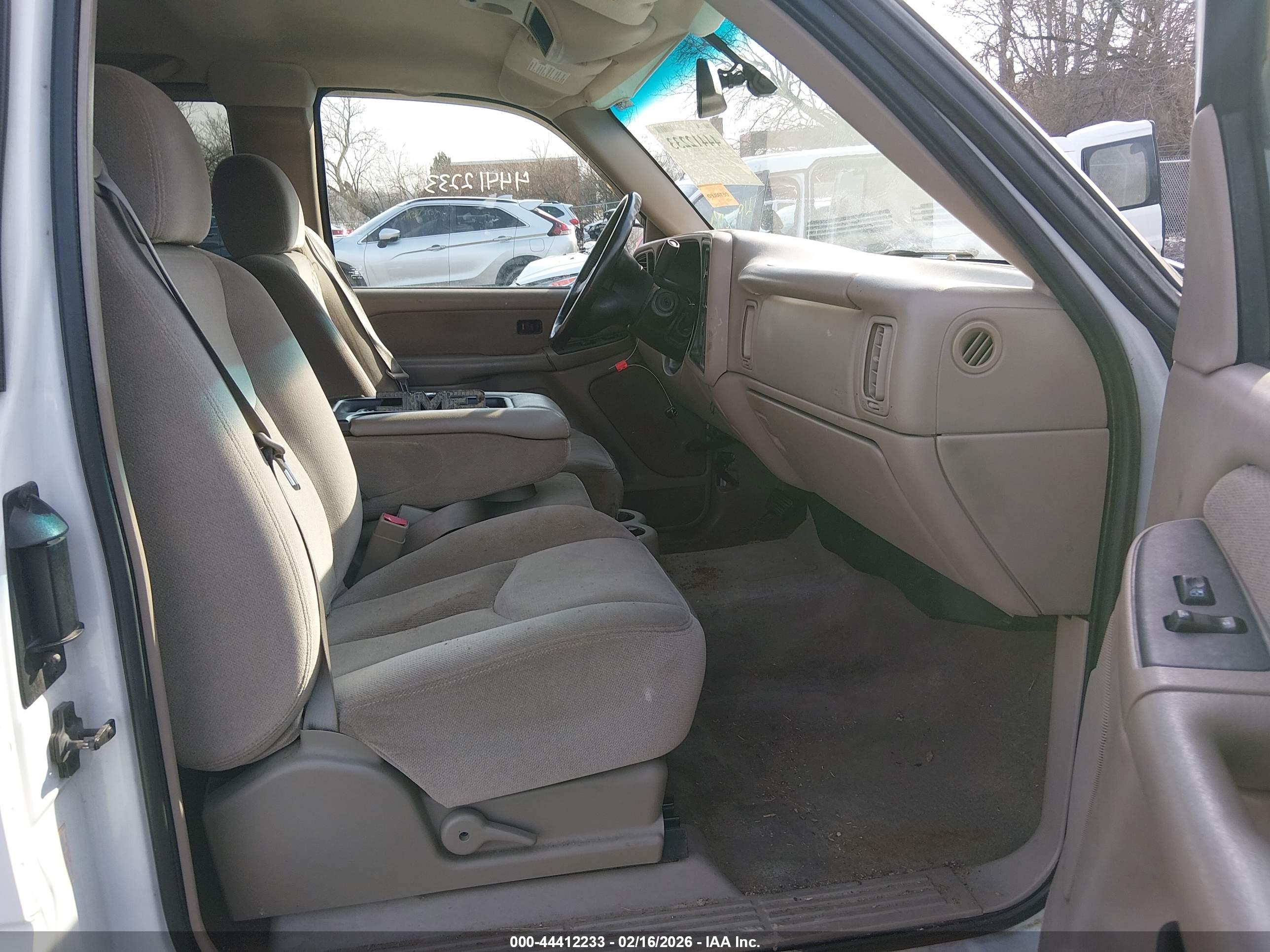 GMC SIERRA image 5