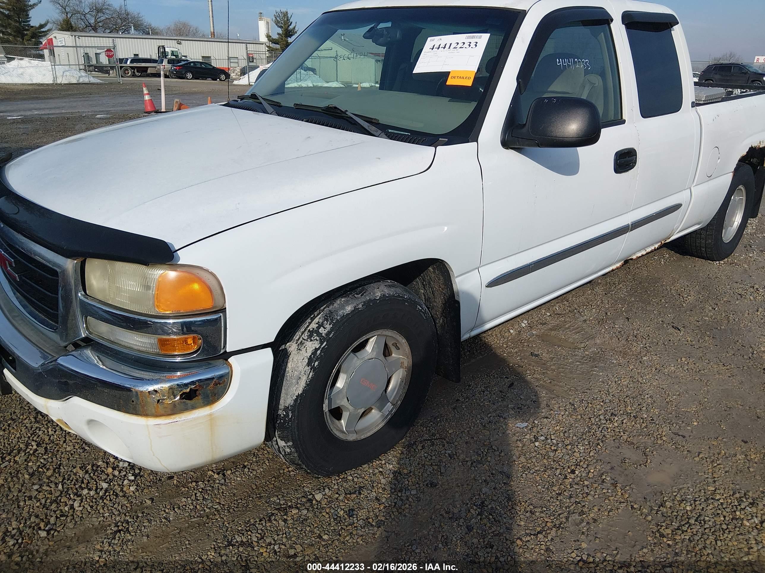 GMC SIERRA image 6