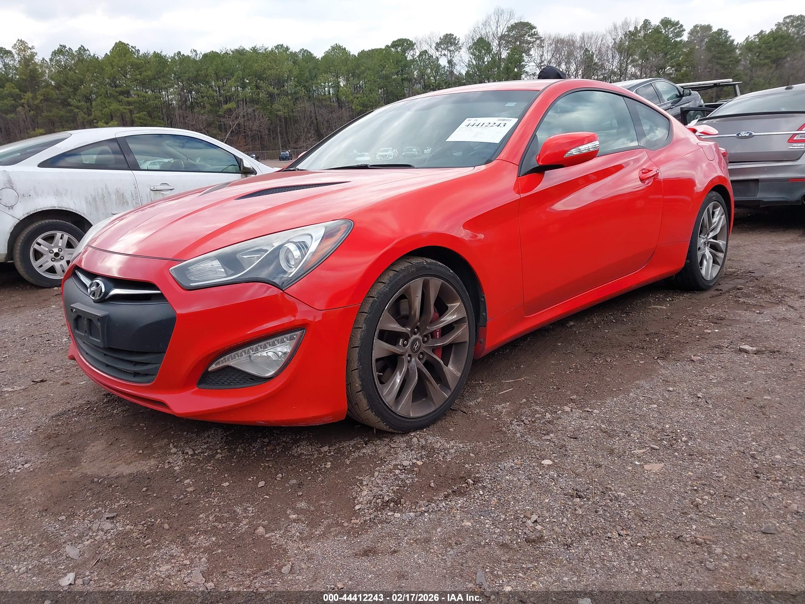 HYUNDAI GENESIS image 2