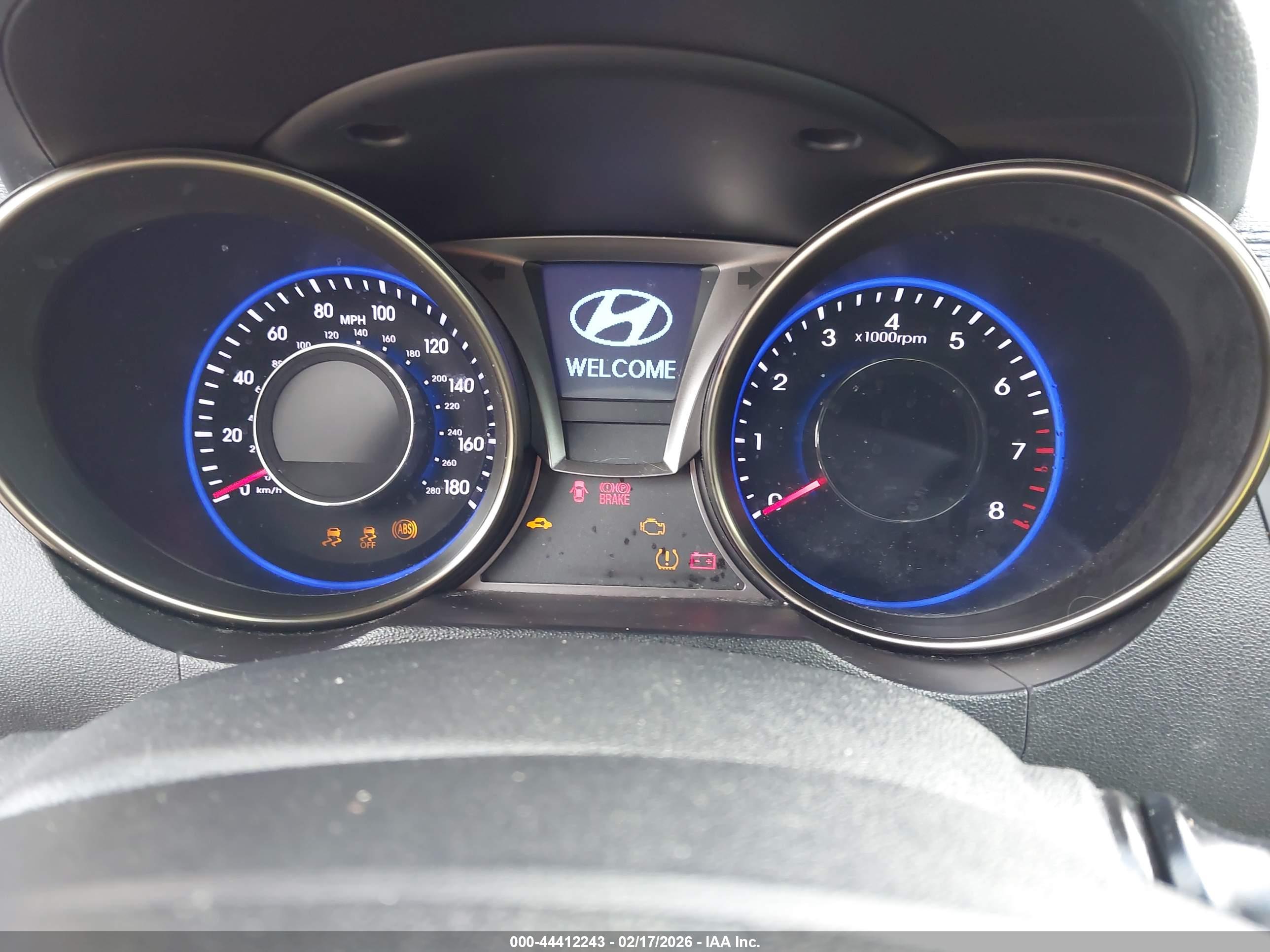 HYUNDAI GENESIS image 7