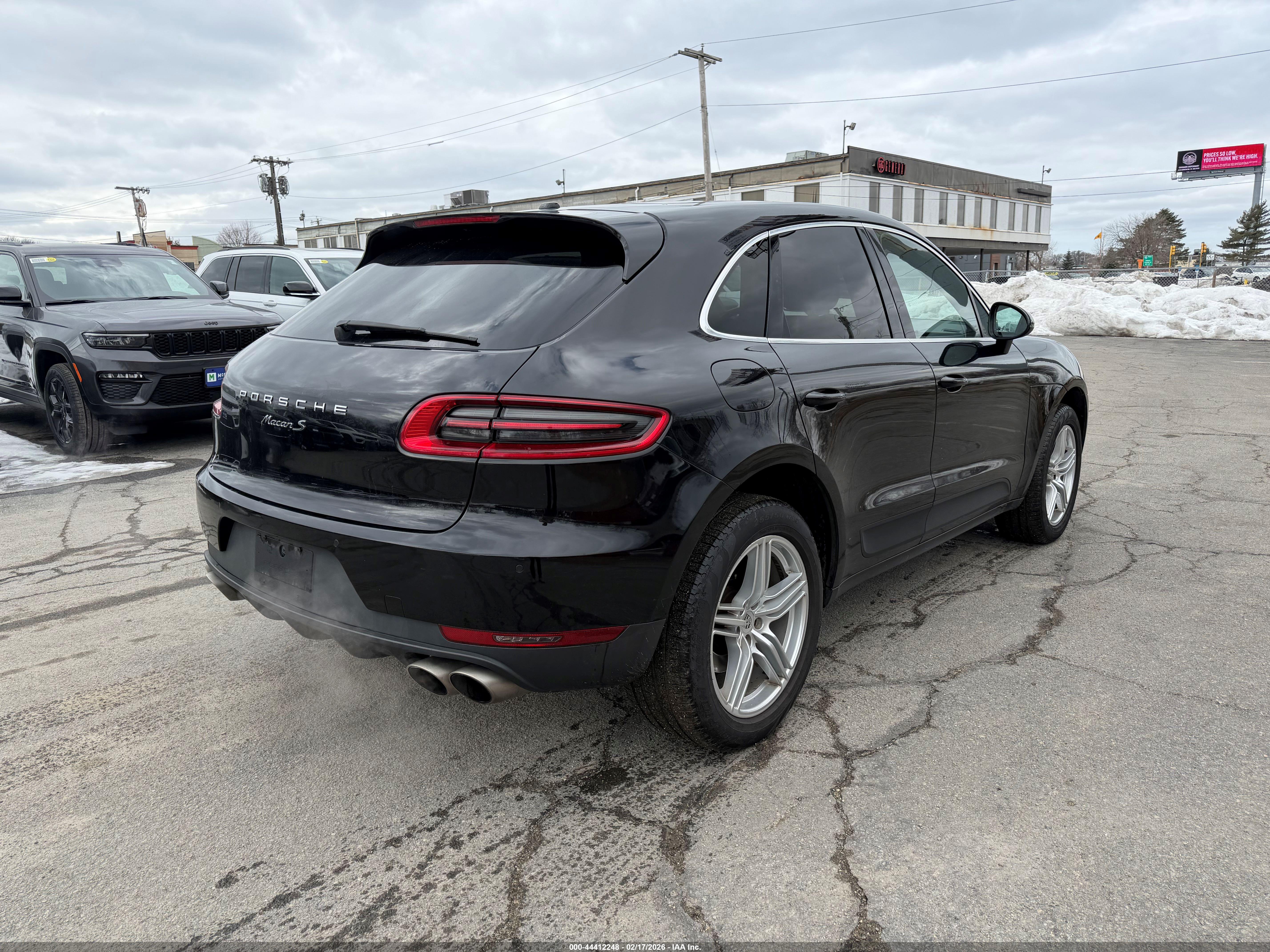 PORSCHE MACAN image 4