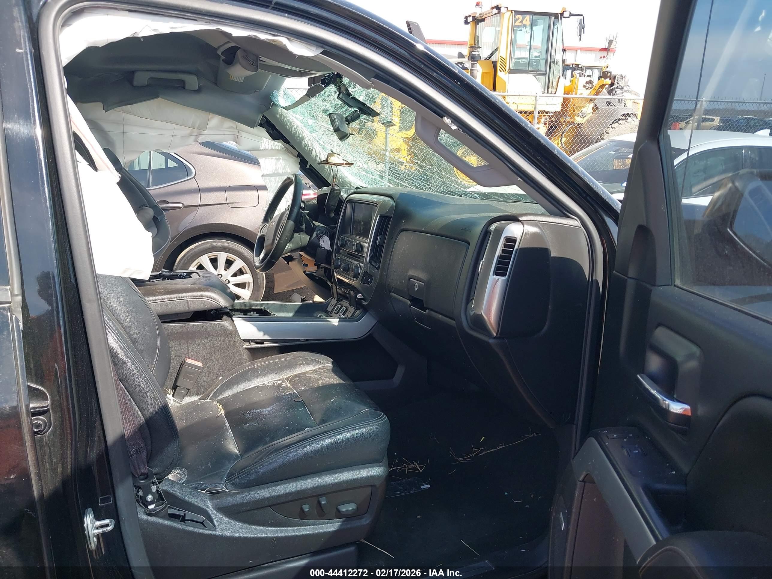 CHEVROLET SILVERADO image 5