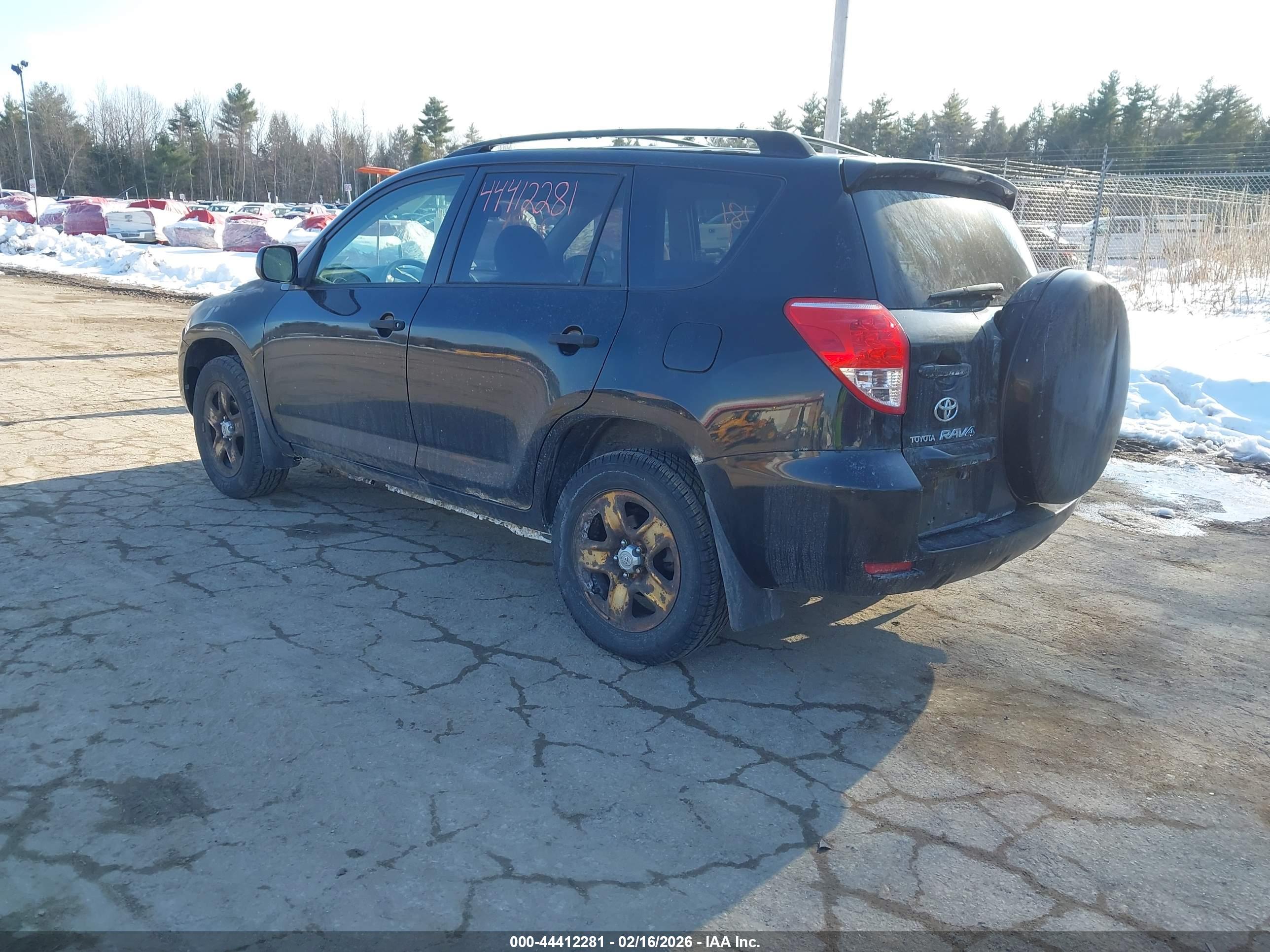 TOYOTA RAV4 image 3